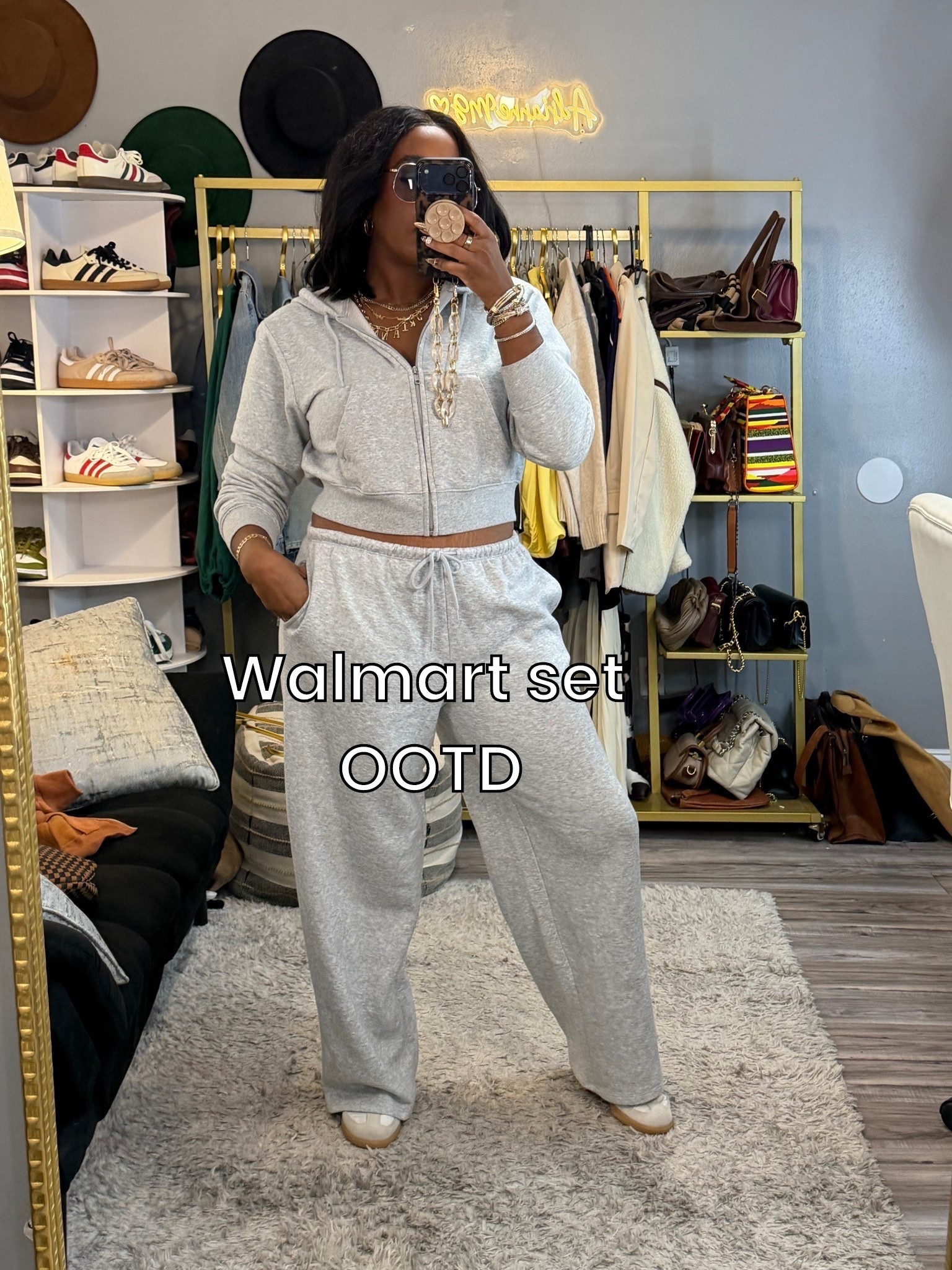 Cute Walmart set, perfect for running errands 

#LTKHoliday #LTKFindsUnder50 #LTKSeasonal
