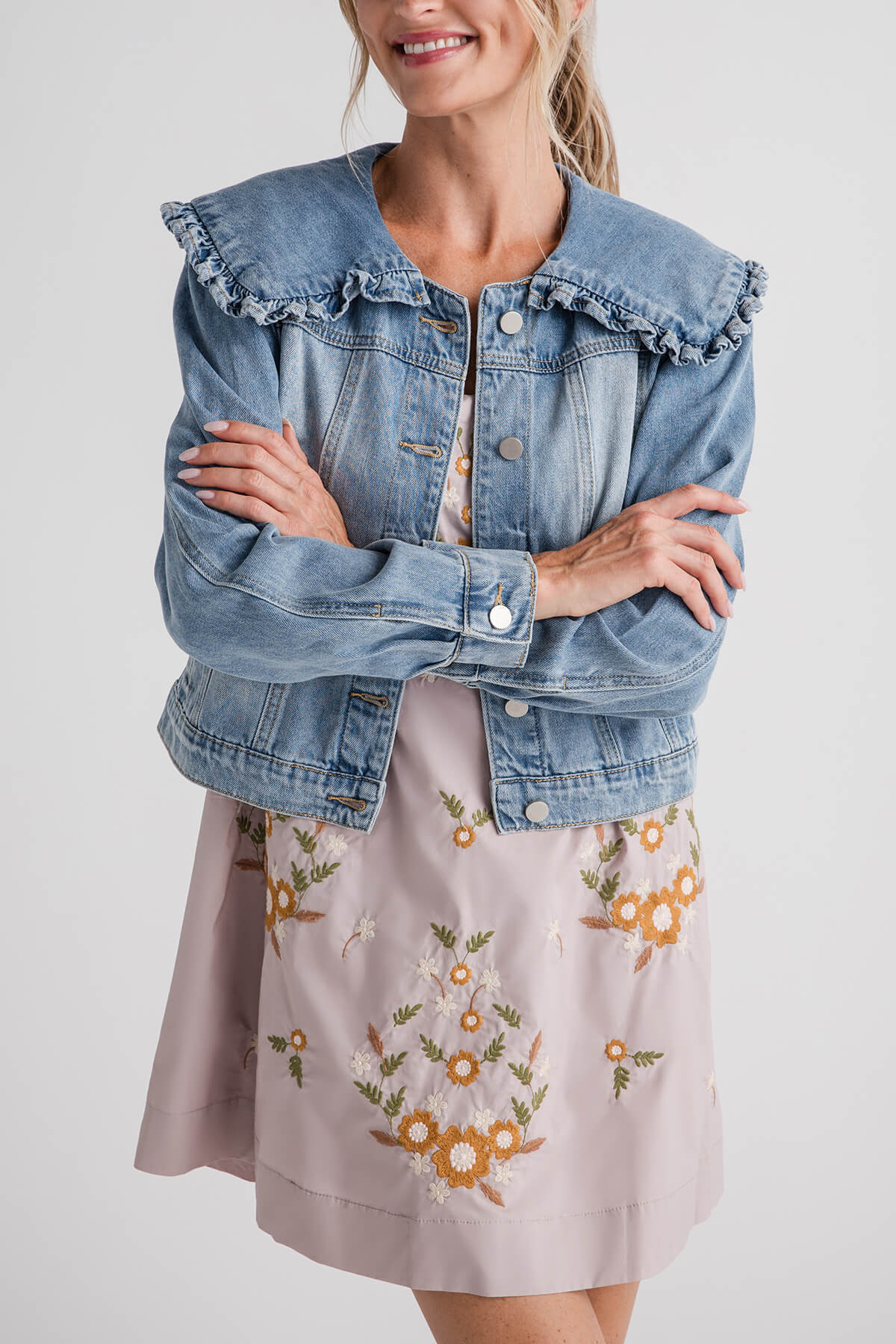 Eesome Mineral Wash Sailor Collar Denim Jacket | Social Threads