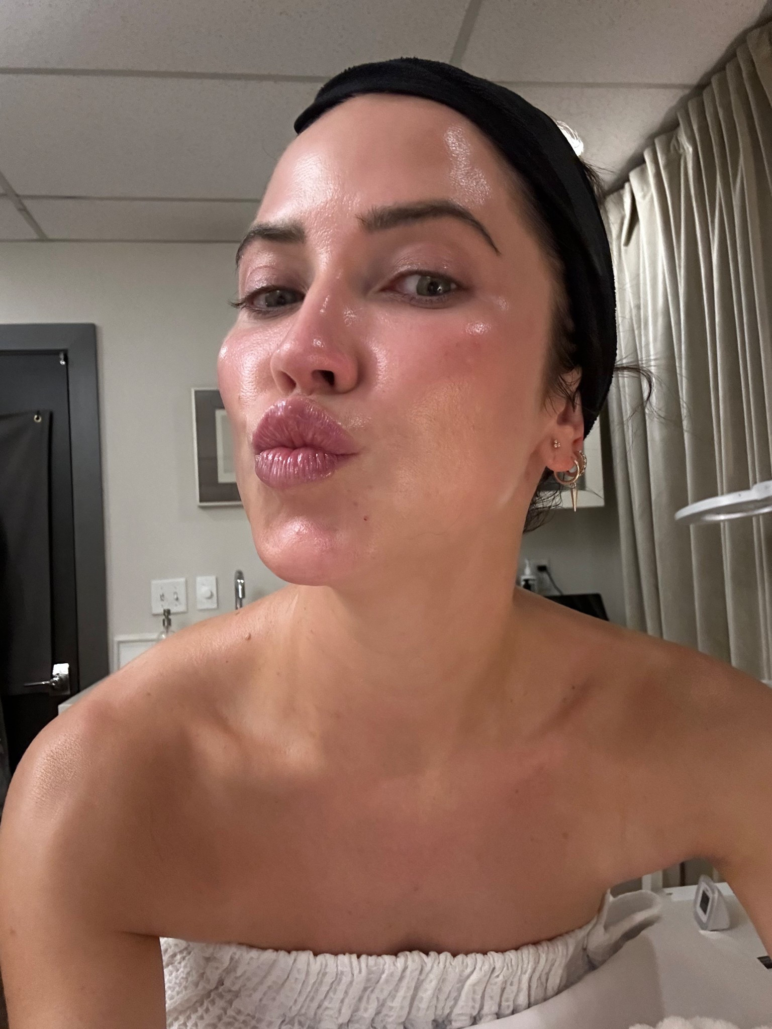 Skin care products, skin care routine, makeup 