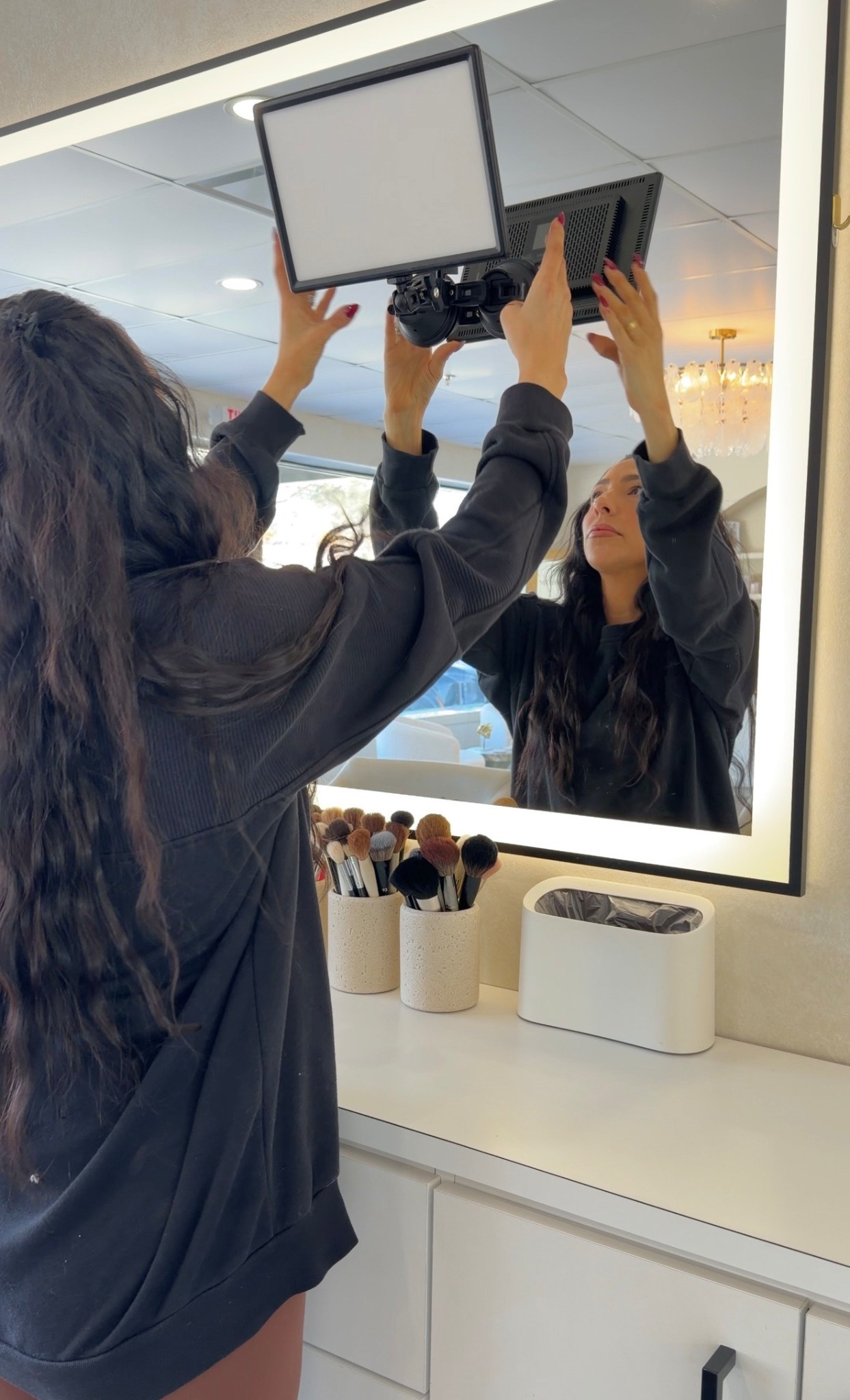 Adding these lights with this setup has been a total game changer for my storefront 🙌🏽🩷
No cords on the ground and no huge stands in the way—such a clean look. You can honestly use just about any light with it.

I love this one specifically because it’s rechargeable, so you don’t always need to use a cord. It lasts about 2 hours, which is amazing! And when I do need to plug it in, I have an outlet right on top of my counter—so much nicer than dealing with cords on the floor.