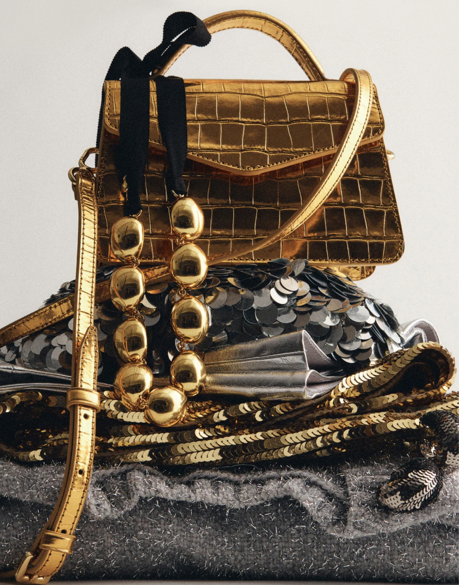 Nearly everything is 40% as part of Jcrew’s holiday sale / so many pretty sequin, gold, silver, and velvet options! #jcrew #holidayparty 

#LTKHoliday #LTKSeasonal