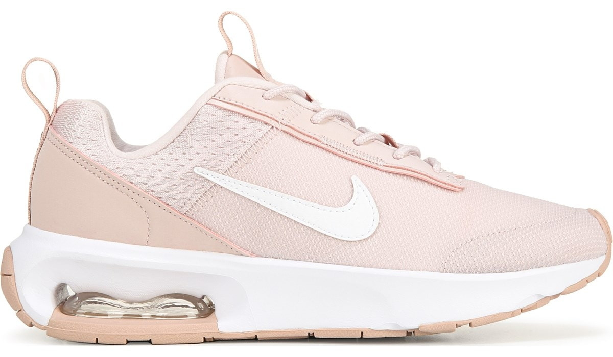 Nike | Famous Footwear