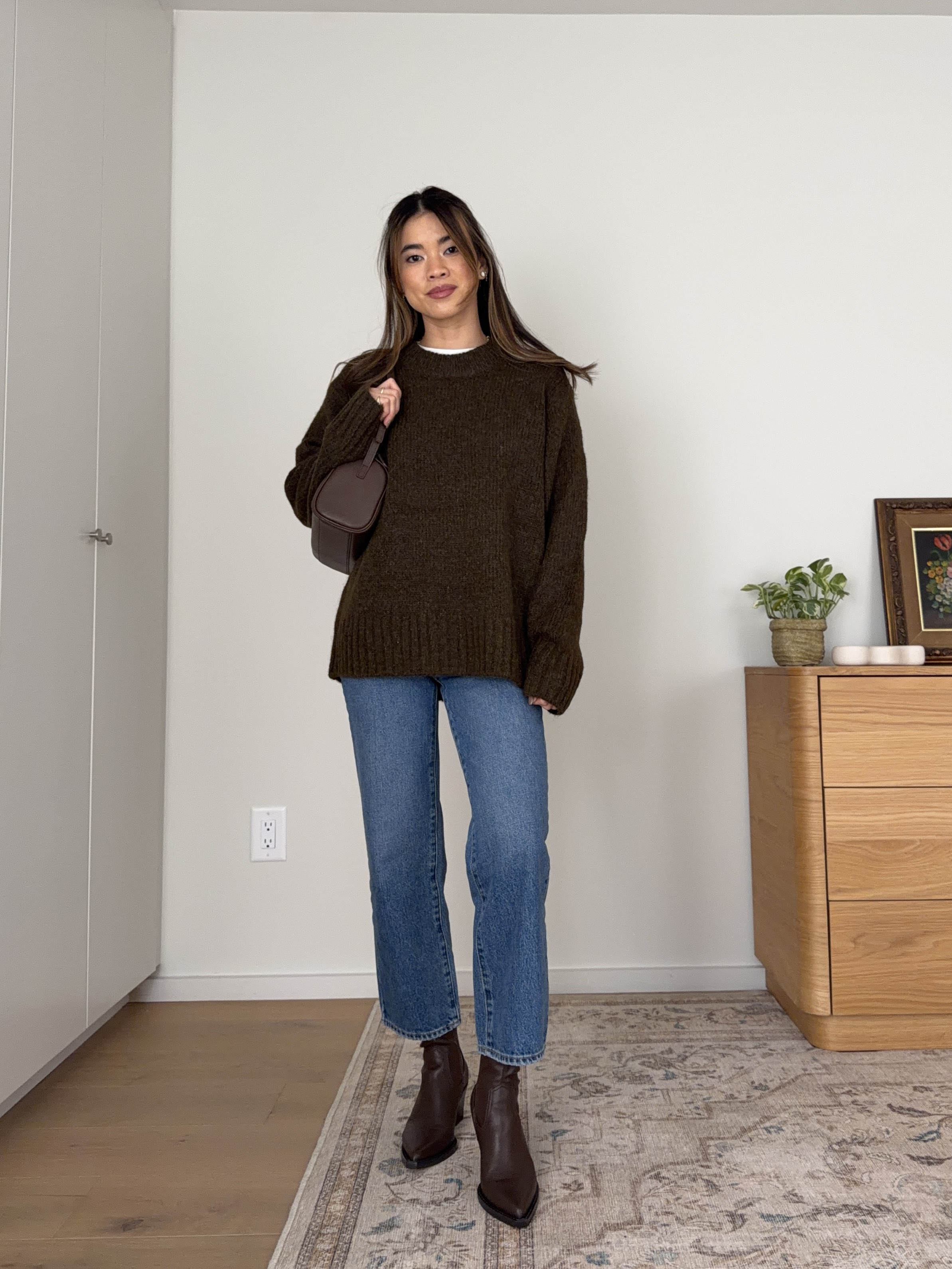 These @Quince jeans are everything!

Sizing info: 
•Quince Bella Rigid Straight Jeans (Size 24 Short in Horizon Blue) 
•Quince cotton boxy crewneck tee (Size XS in White) 
•Quince Lofty Baby Alpaca Oversized Crew (Size Small in Moss Shadow Green)

petite fashion, get dressed with me, outfit inspiration, ootd, nashville outfit, Nashville influencer, petite style, vacation style, casual outfits, mom style, petite pants, fall outfits, fall outfit info, fall pants, fall outfit idea, fall top, fall sweater, fall shoes, quince, petite jeans, fall boots, ankle boots 

 #LTKootd #LTKSeasonal #LTKPetite