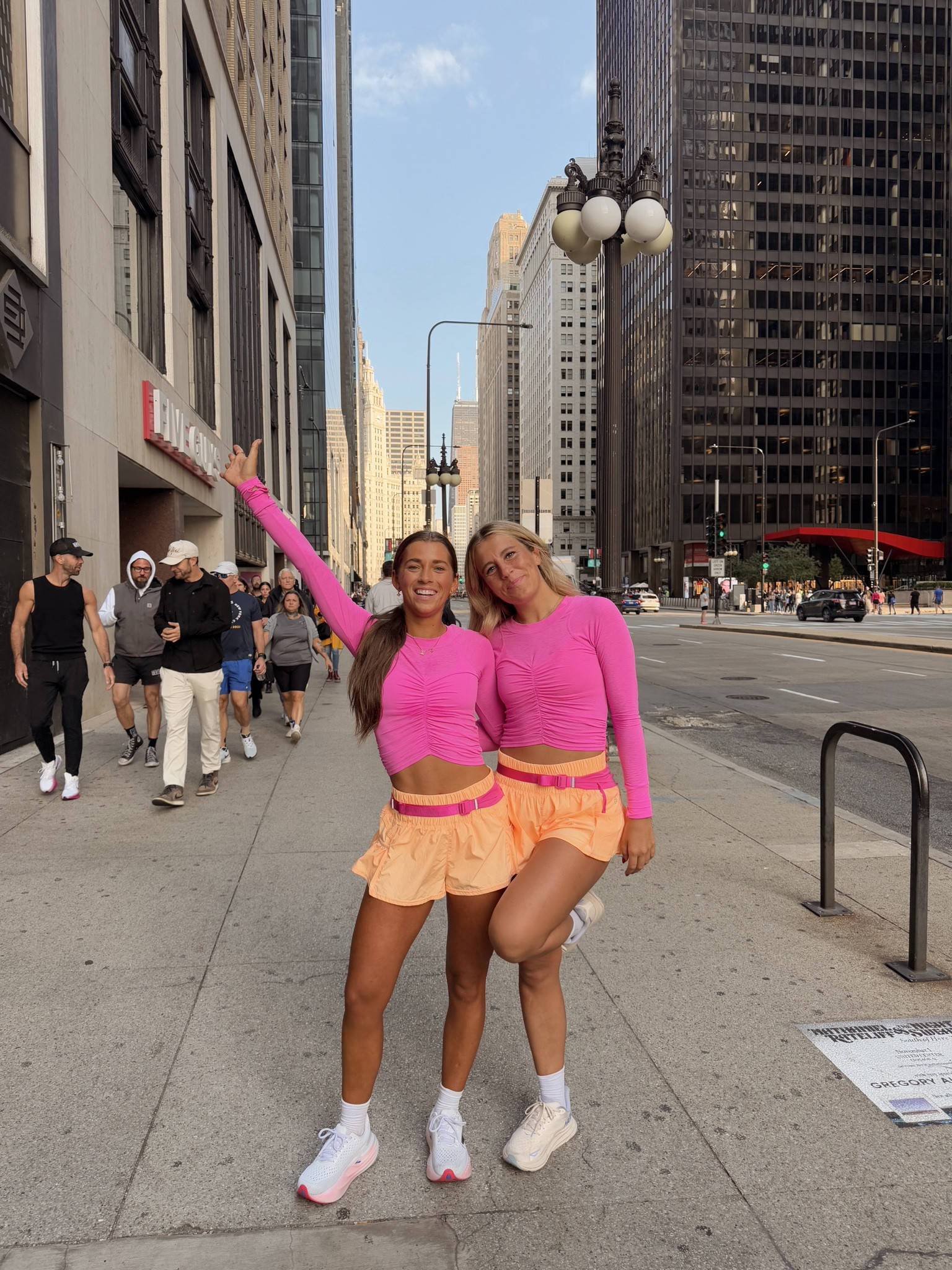 shakeout run ootd🩷🧡

#LTKFindsUnder100 #LTKActive #LTKFitness