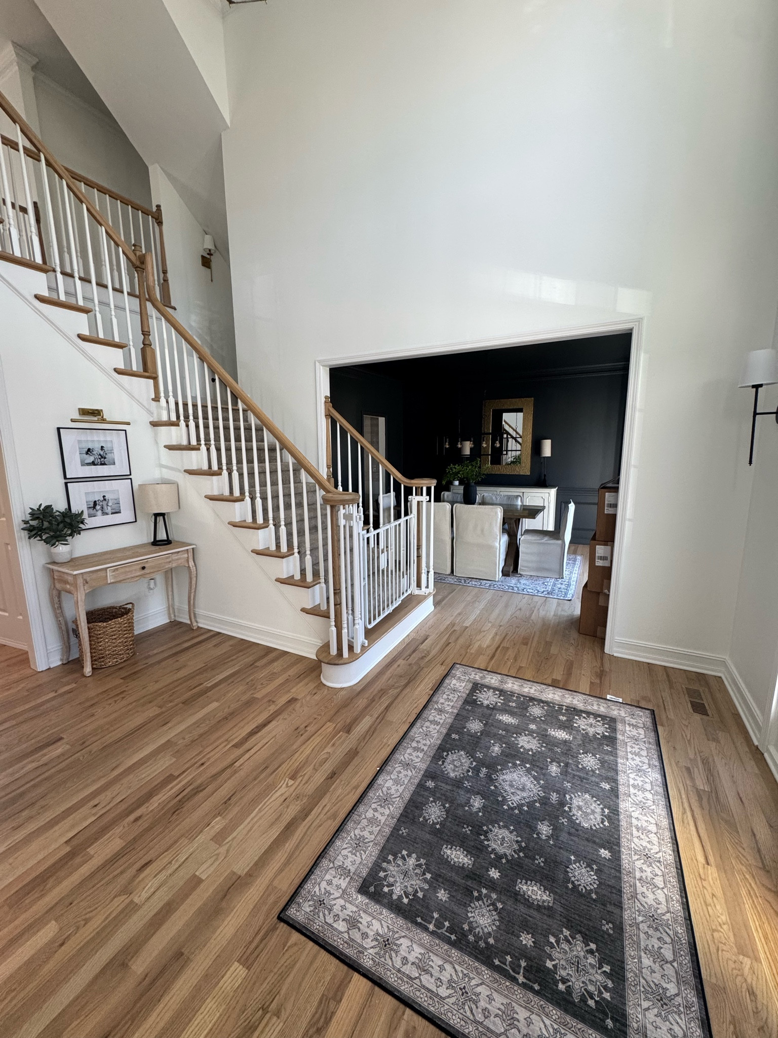 Just on the hunt now for some baskets to go under that table 🙏🏻🖤