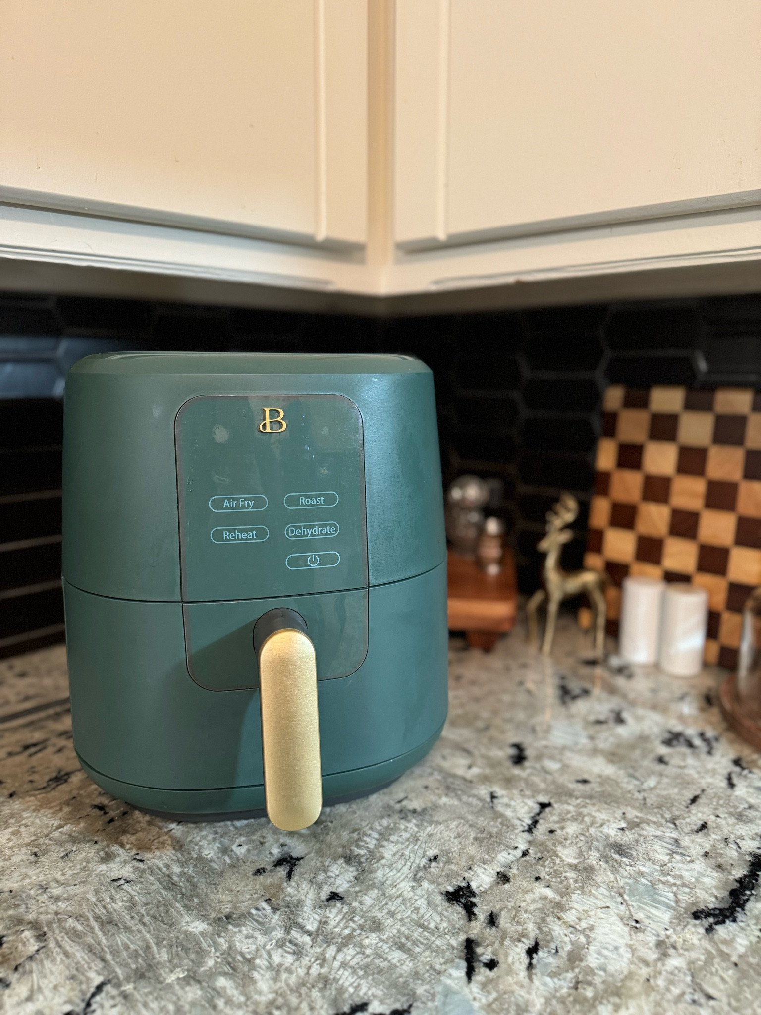 MY FAVE COLOR FROM THIS COLLECTION IS BACK!!! Thyme has my heart. 🥹


Home | Kitchen | Kitchen Appliances | Kitchen Finds | Airfryer | Toaster | Beautiful by Drew Barrymore | Walmart | Walmart Finds | Affordable | Affordable Kitchen | Affordable Appliances 

#LTKHome #LTKGiftGuide #LTKHoliday