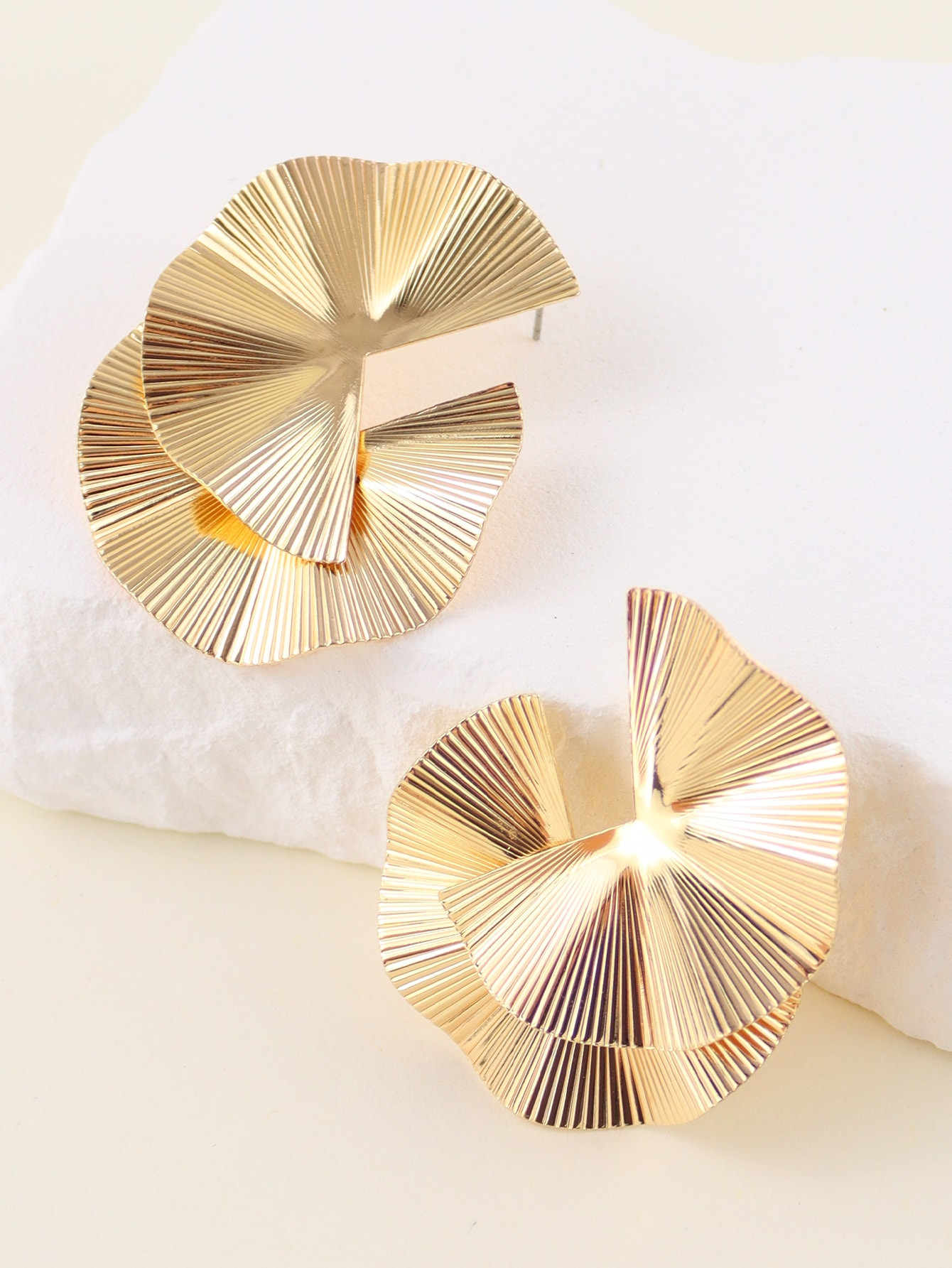 Textured Metal Stud Earrings | SHEIN