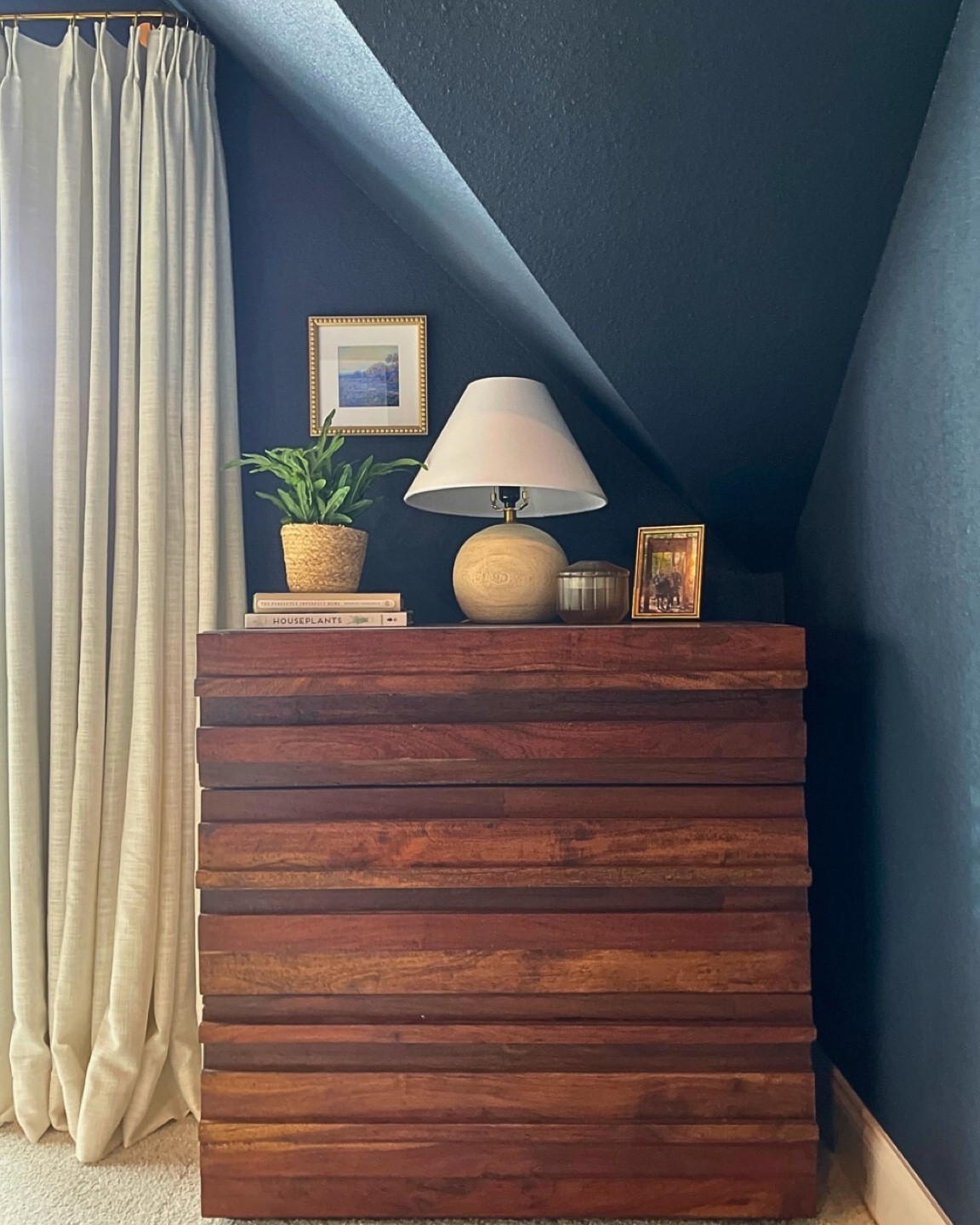 Transitional home decor, modern organic styling, old & new home decor, moody home spaces



#LTKHome