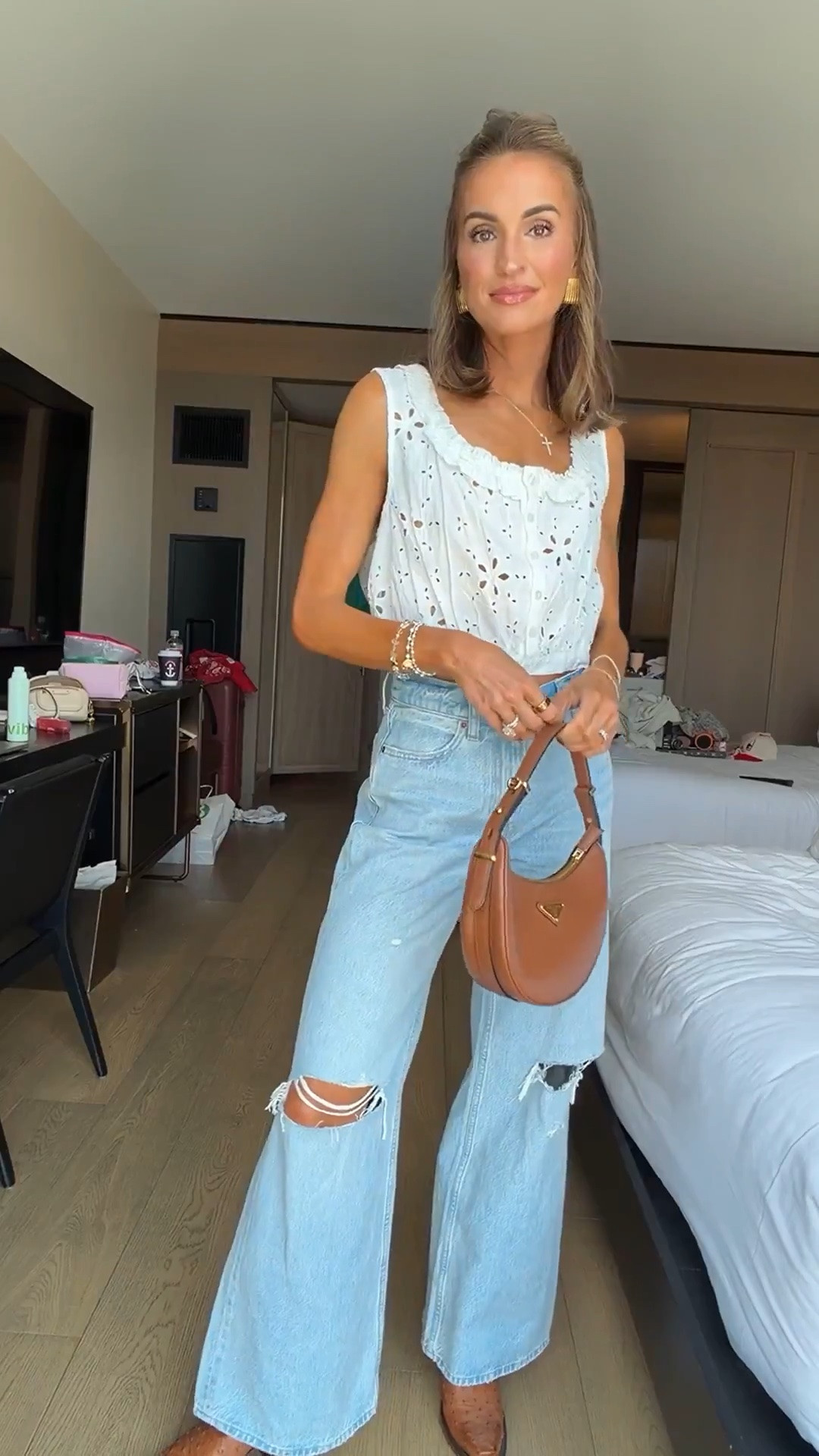 The best wide leg jeans are restocked and on sale 🥳