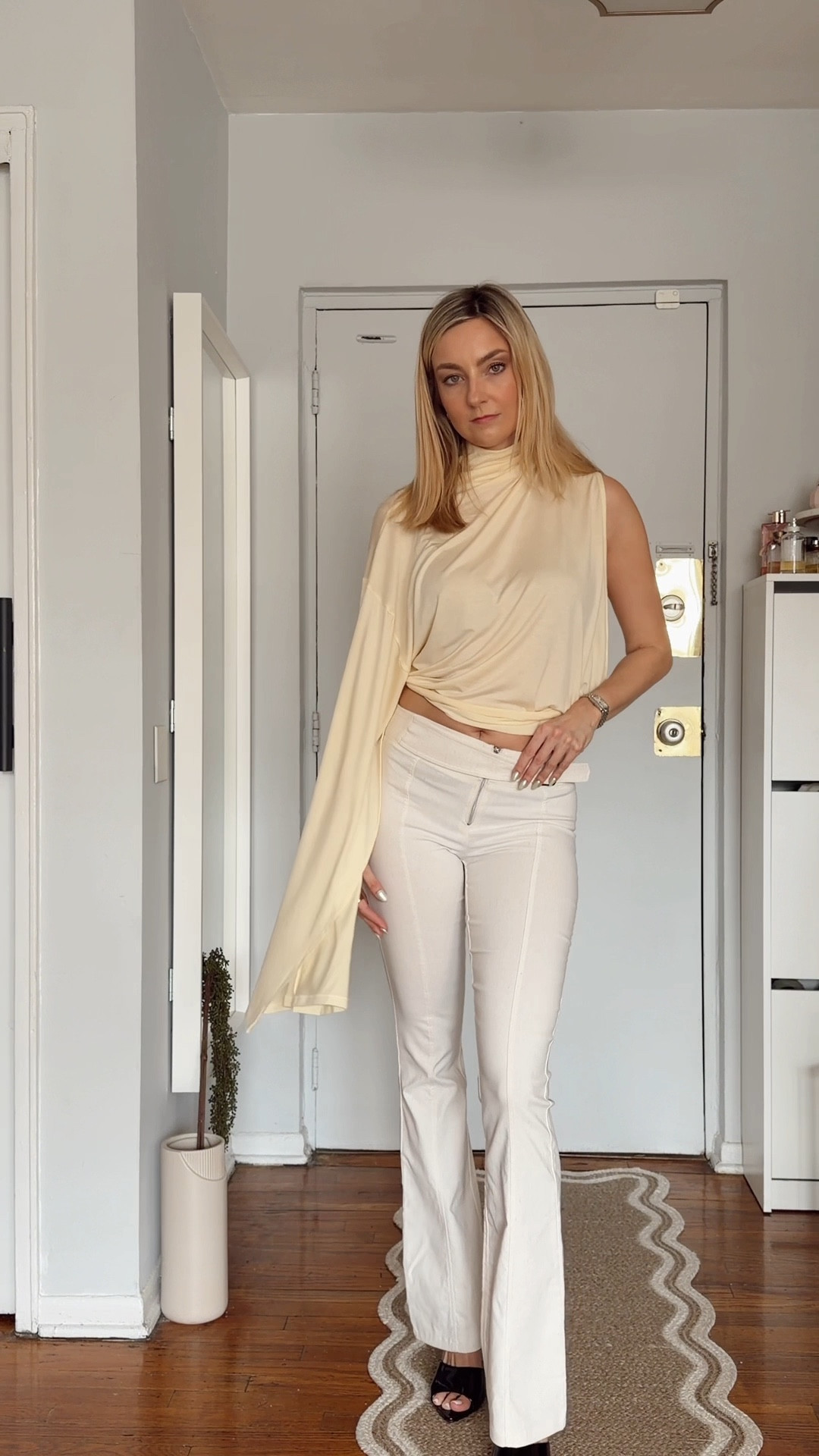 
Okay l, so I used to think I was dressing well… but it still didn’t feel like me.
I stopped copying what I liked on other people and started dressing for ME.

Here’s to 2026 and my closet transformation ✨

@Zara - everything size S, m

spring outfit 2026 • style glow up • chic style • elevated basics • spring fashion • spring ootd • what to wear this spring • casual chic outfits • Zara outfit • everyday outfits • yellow top • flowy top 

#LTKgrwm #LTKootd #LTKvlog