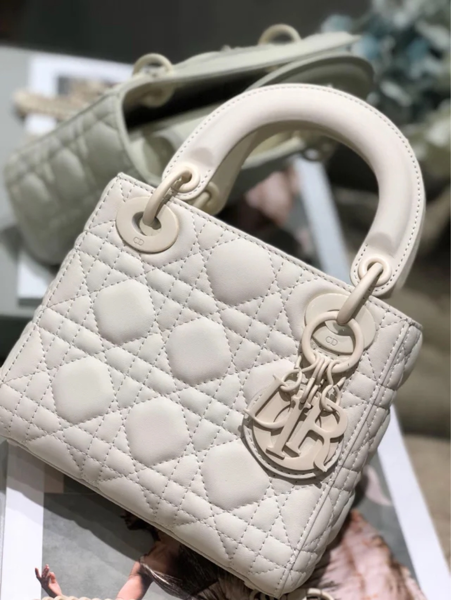 Lady dior mini 🤍 dhgate

#LTKunder100 #LTKitbag #LTKGiftGuide