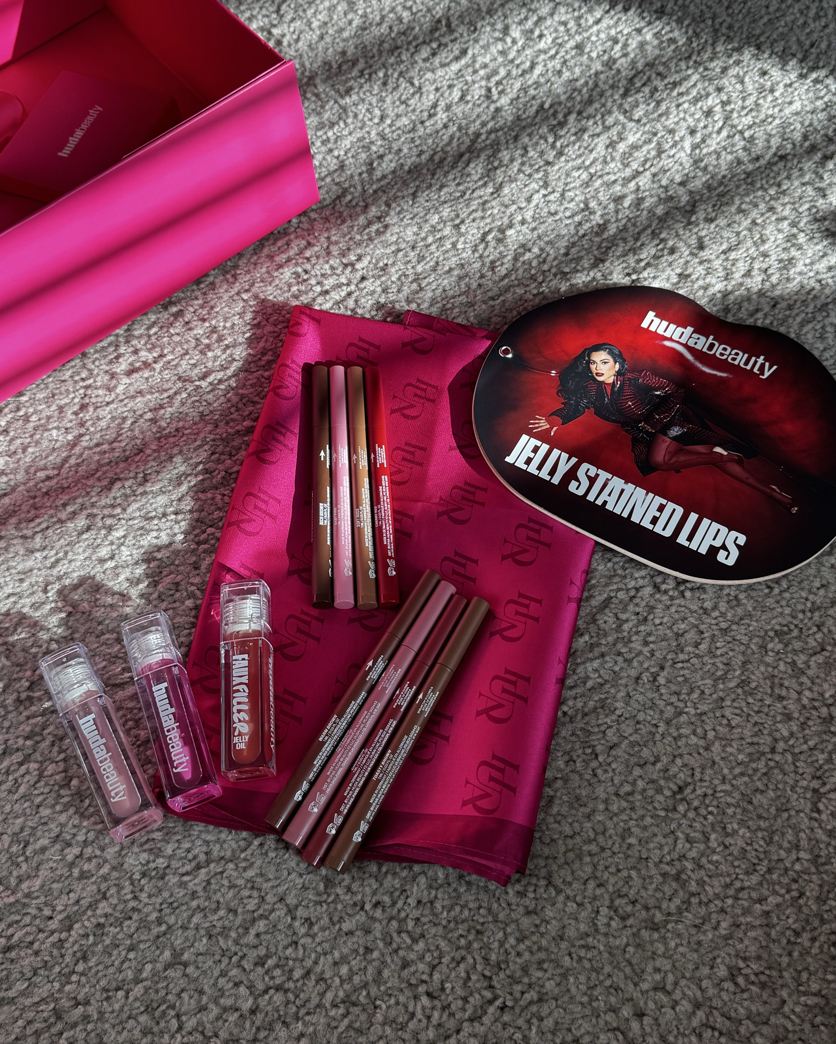 Huda Beauty Lip Contour Stains and Jelly Lip Oils ✨

#LTKBeauty