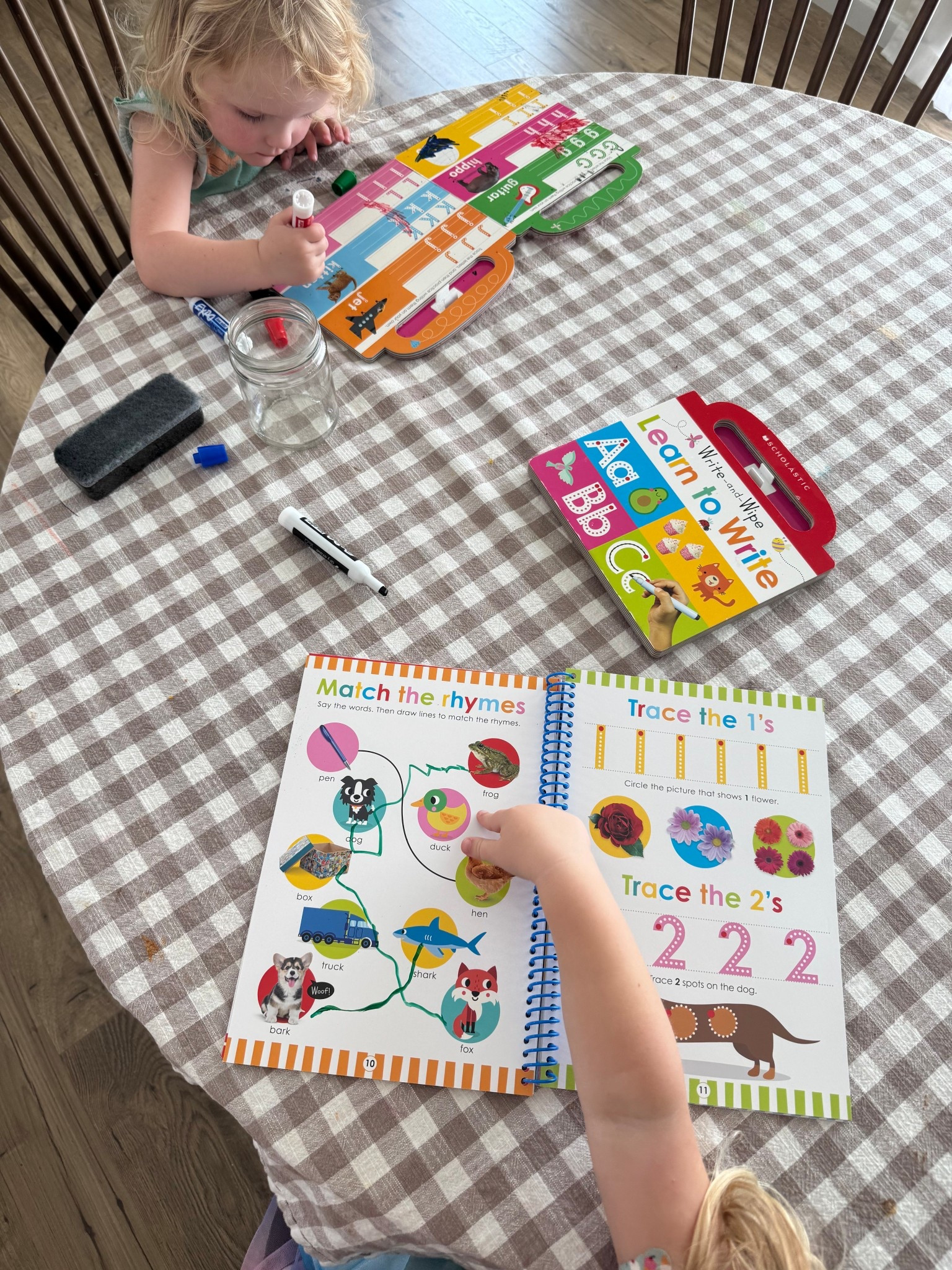 The best write and wipe books🤩 perfect for toddlers/ preschool introduction! Good for learning or also just messing around!

#LTKFindsUnder50 #LTKKids #LTKFamily