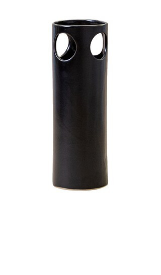 SIN Cenote Vase in Black. | Revolve Clothing (Global)