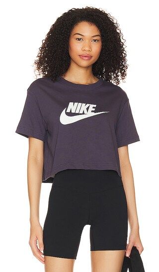Sportswear Essential Cropped Logo T Shirt in Gridiron & White | Revolve Clothing (Global)