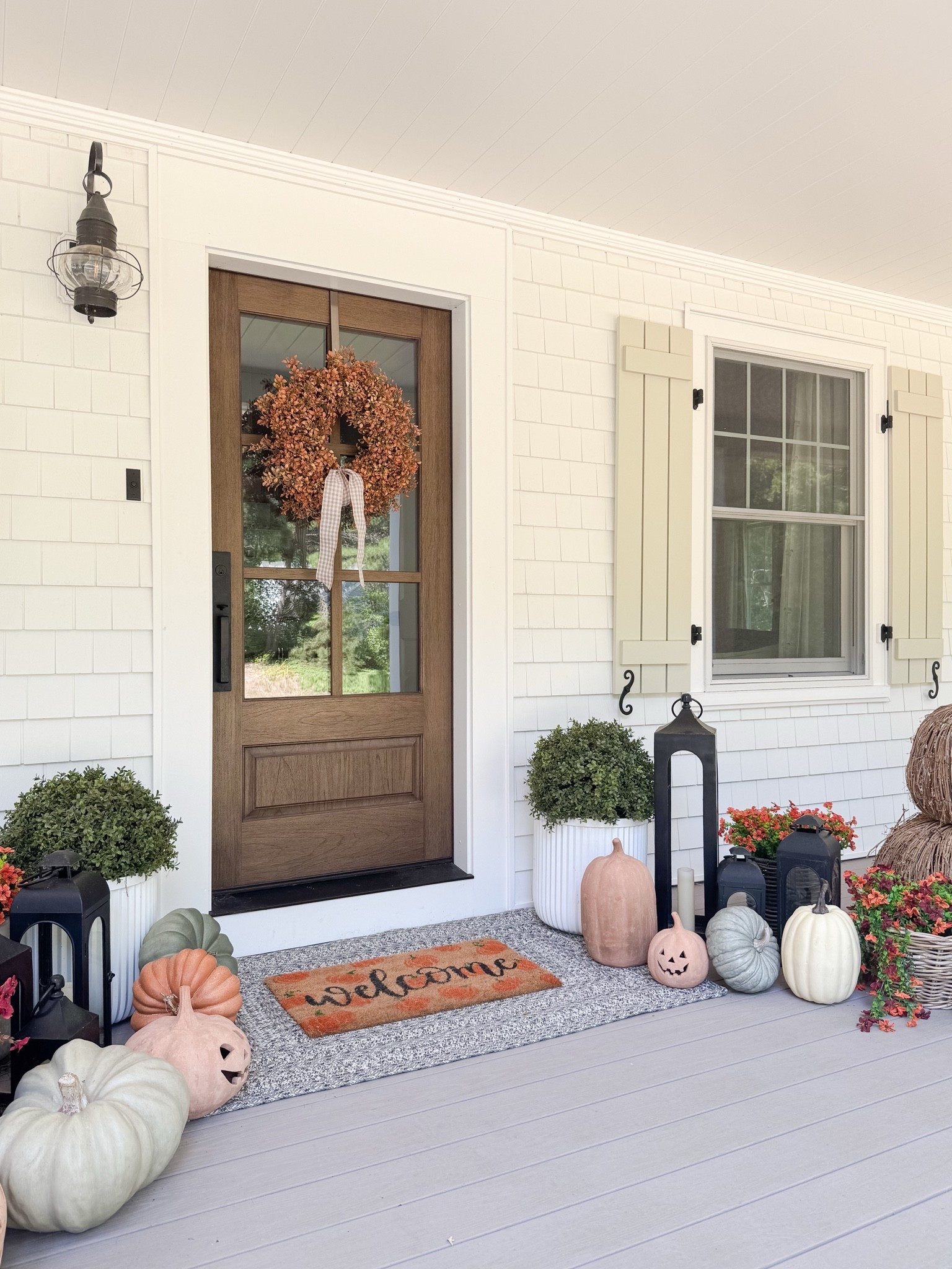 Fall Front Porch

Home  home decor  home favorites  spring front porch  spring home decor  seasonal decor  wreath  planters  area rug  coastal home

#LTKHome #LTKSeasonal