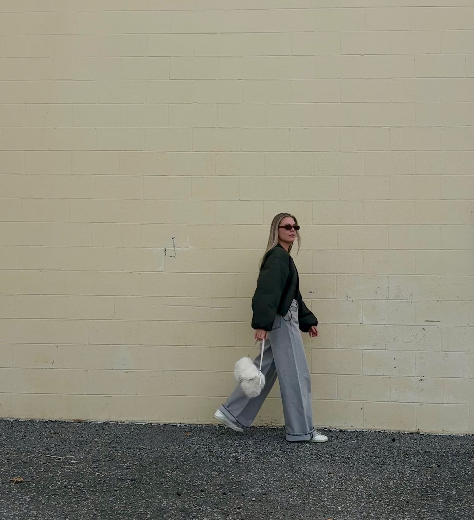 one step closer to closer weather 
#ganni #widelegjean #greyjean #falloutfit #sneakeroutfit #falloutfitinspo

#LTKSeasonal #LTKCyberWeek #LTKStyleTip