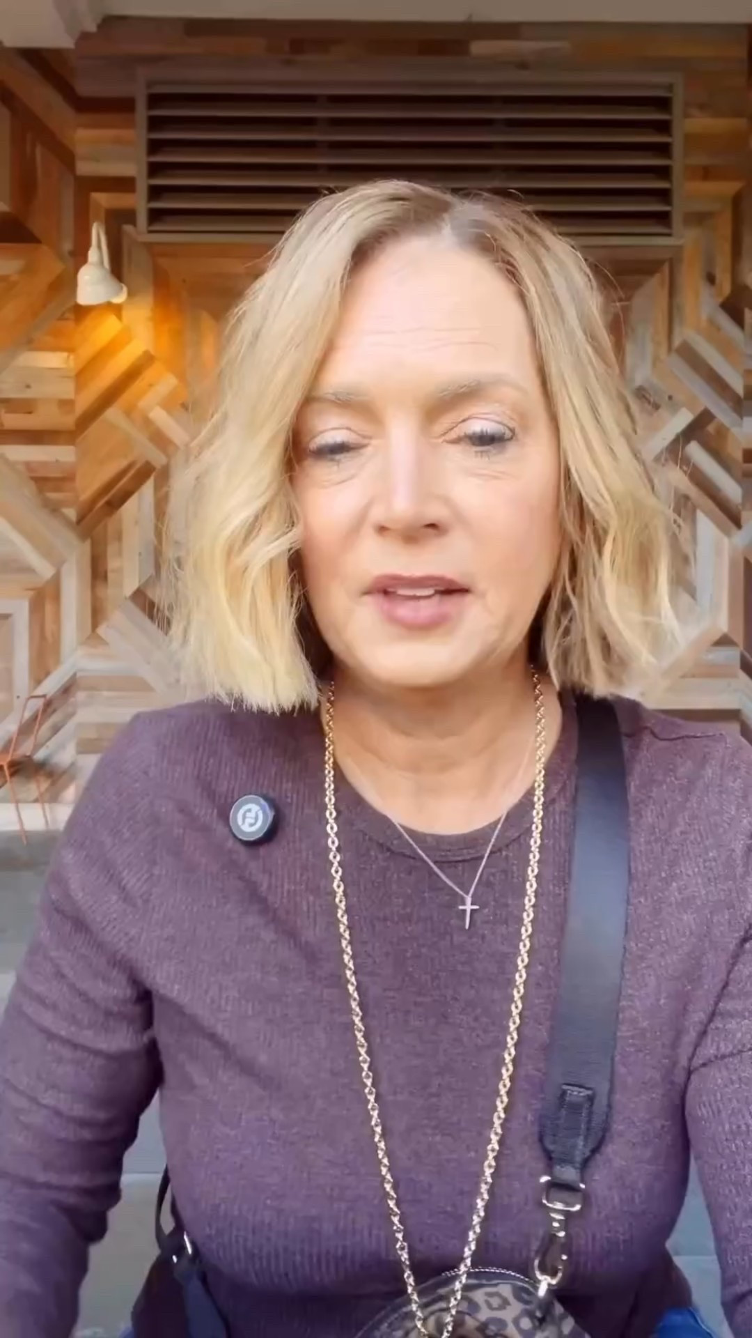 Let’s do an…
✨ O B N O X I O U S  P U B L I C  F I T  C H E C K ✨

🌤️ Alpharetta Weather: 63° • Sunny + breezy
📏 Size Ref: 5’6” • Medium tops • 30 in jeans • Size 10 overall

🧥 Wearing:
💫 Roxanne Assoulin necklace
🤍 Agolde shirt
👖 Mother Denim jeans
🥿 Amazon shoes
🖤 Lululemon bag

🗓️ Plans Today:
🍽️ Lunch out
🦃 Order Thanksgiving food
📖 Bible study
🎥 Film content for Pixie

What do you think?
Jill, @shoppixieco 

🔗 Comment PIXIE for the links.
🖤 Follow SHOPPIXIECO on the LTK app for all my links.
Thx!!

#Over50Style
#MidlifeStyle
#MidlifeFashion
#ChicOver50
#CasualChicStyle
#EverydayOutfitInspo
#FallOutfitInspo
#OOTDOver50
#StyleOver50
#WomenWithStyle
#AlpharettaStyle
#SouthernStyleVibes
#MotherDenim
#AGoldEStyle
#AmazonFindsFashion
#NordstromStyle
#LululemonStyle
#CasualFallStyle
#EffortlessStyle
#RealOutfitRealLife
#DailyOutfitInspo
#WhatIWoreToday
#FashionForWomenOver50
#MidlifeInfluencer
#ShopPixieCo
#StyleInspoDaily
#Over50AndFabulous

Comment PIXIE below to receive a DM with the link to this post on my LTK ⬇ https://liketk.it/5zcID #ltkseasonal #ltkmidsize #ltkover40

@roxanneassoulin @agolde @shopbop @lululemon @amazon @mother