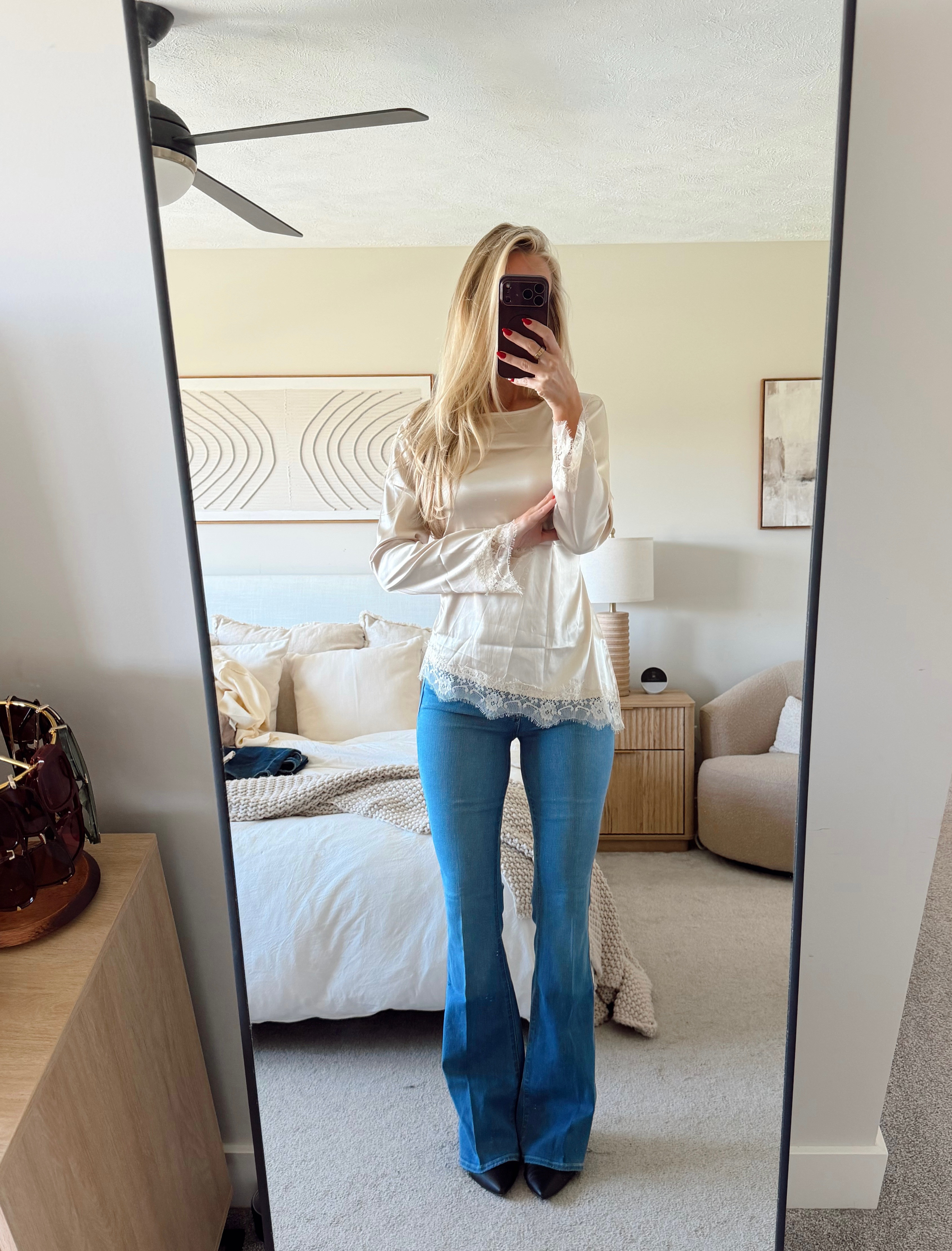 These jeans will never get old!!  

 #LTKootd #LTKSeasonal #LTKU
