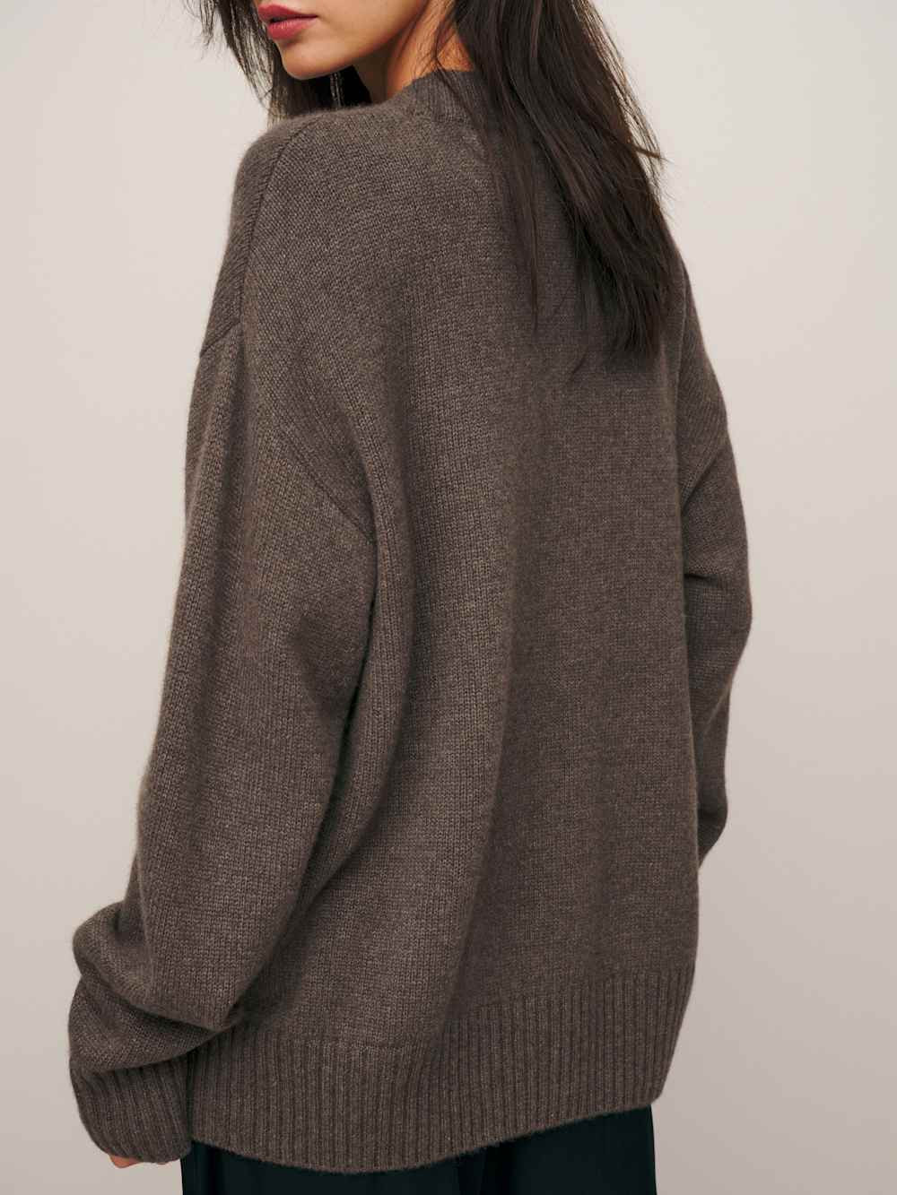 Jadey Cashmere Oversized V-neck Sweater | Reformation (Global)