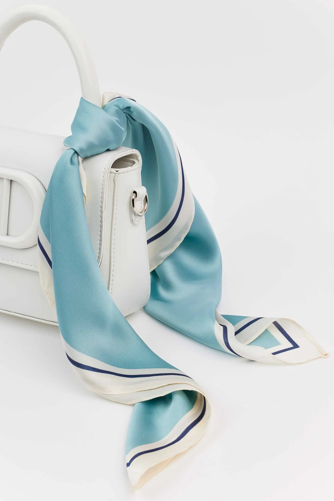 Cindy Scarf | Avara