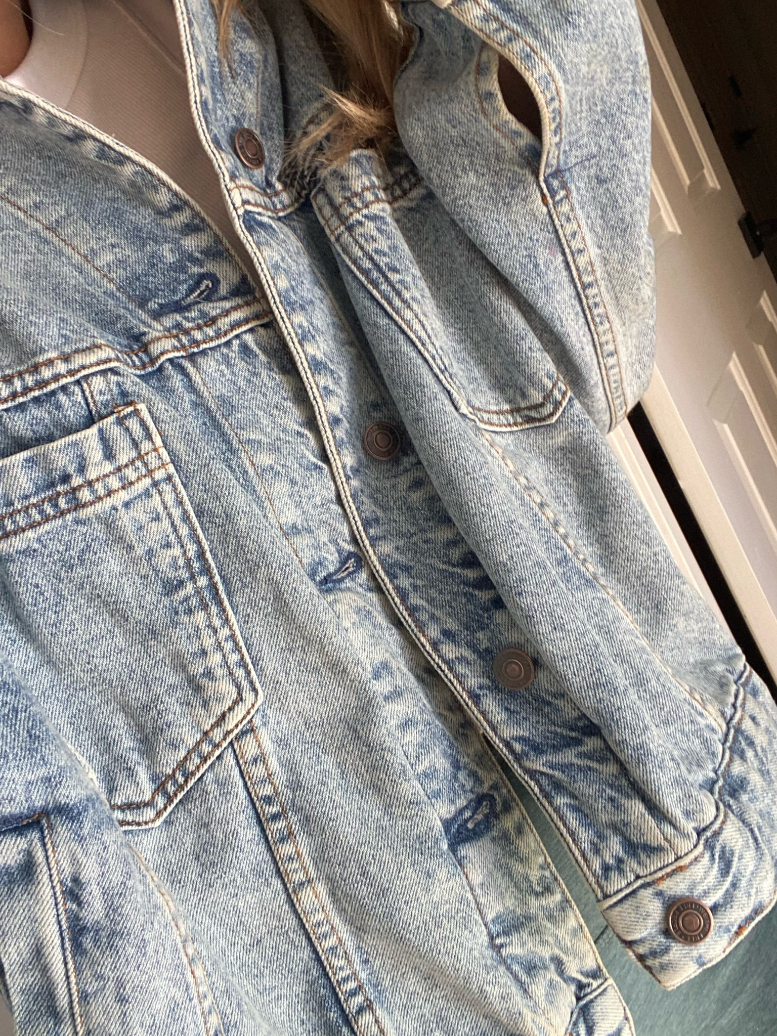 Fave Jean jacket! Wearing sz xs! 

#LTKstyletip #LTKfindsunder100