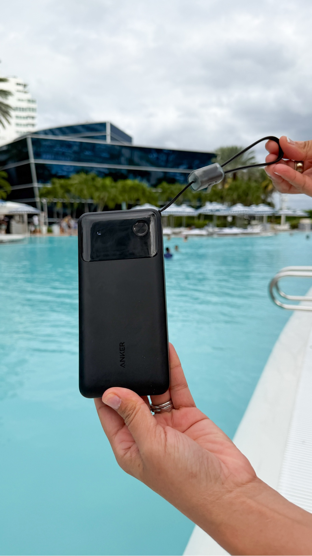 Hands down the best wireless charger I’ve ever used 🤎
It charges so fast (any phone — in under 20 minutes!) and holds a ton of power. We brought it on vacation and it’s been a lifesaver by the pool, in the car, everywhere.

It’s under $50 right now and honestly one of those things you don’t realize you needed until you have it.




#LTKSaleAlert #LTKGiftGuide #LTKFindsUnder50