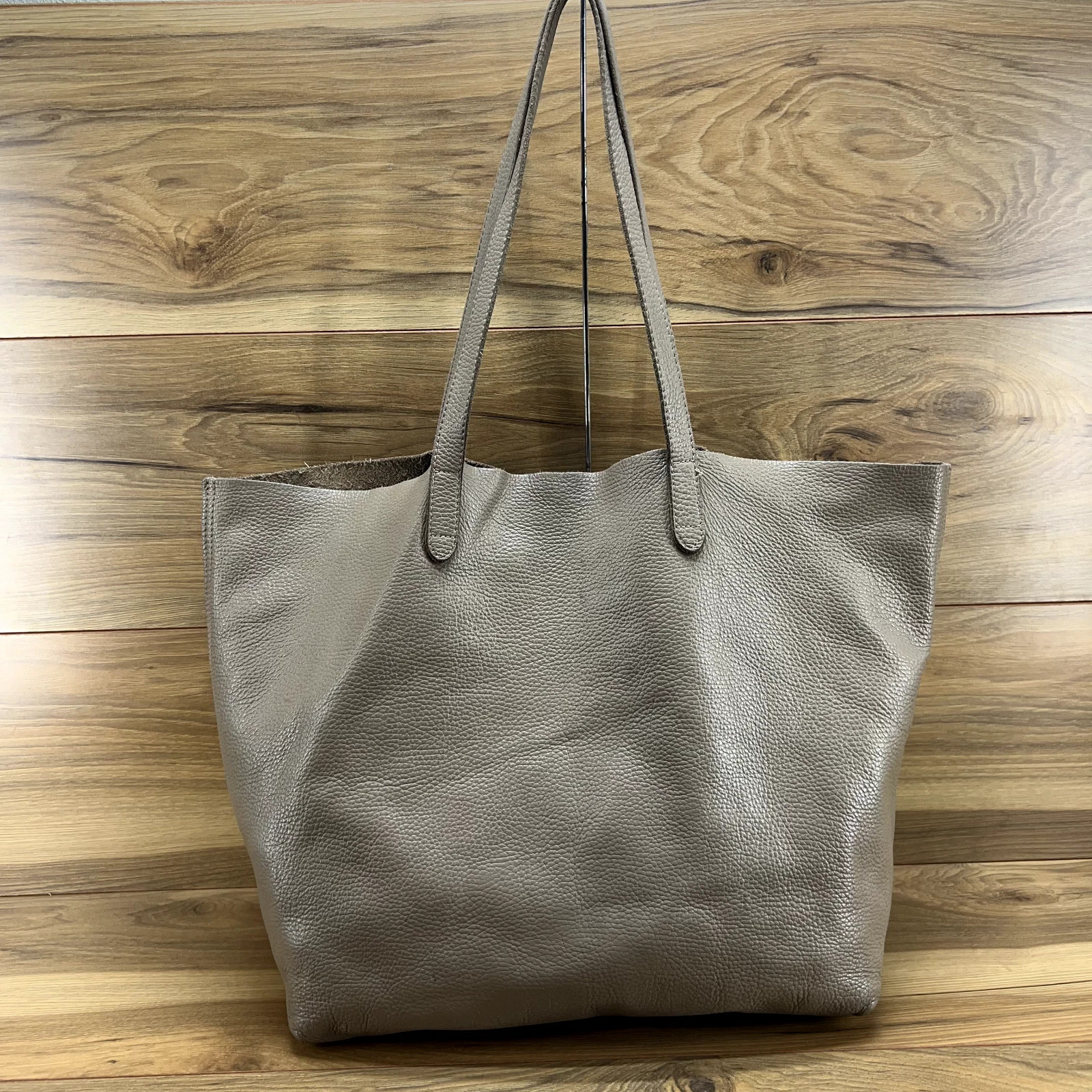 Cuyana Classic Pebble Leather Slouchy Tote Taupe Large  | eBay | eBay US
