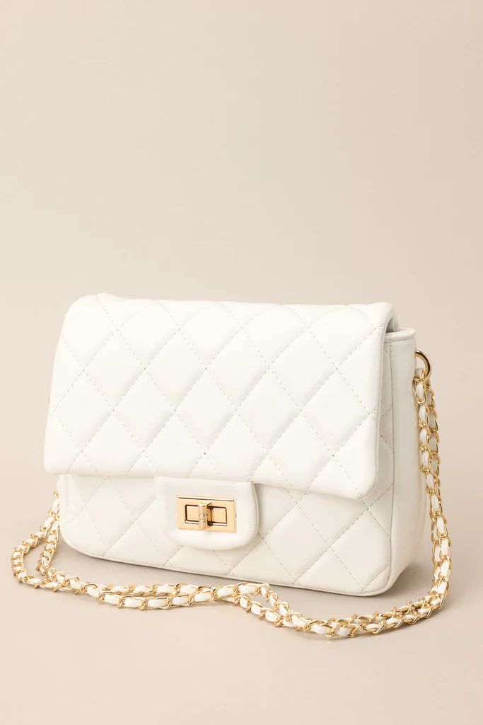 Everyday Pleasures White Quilted Handbag | Red Dress