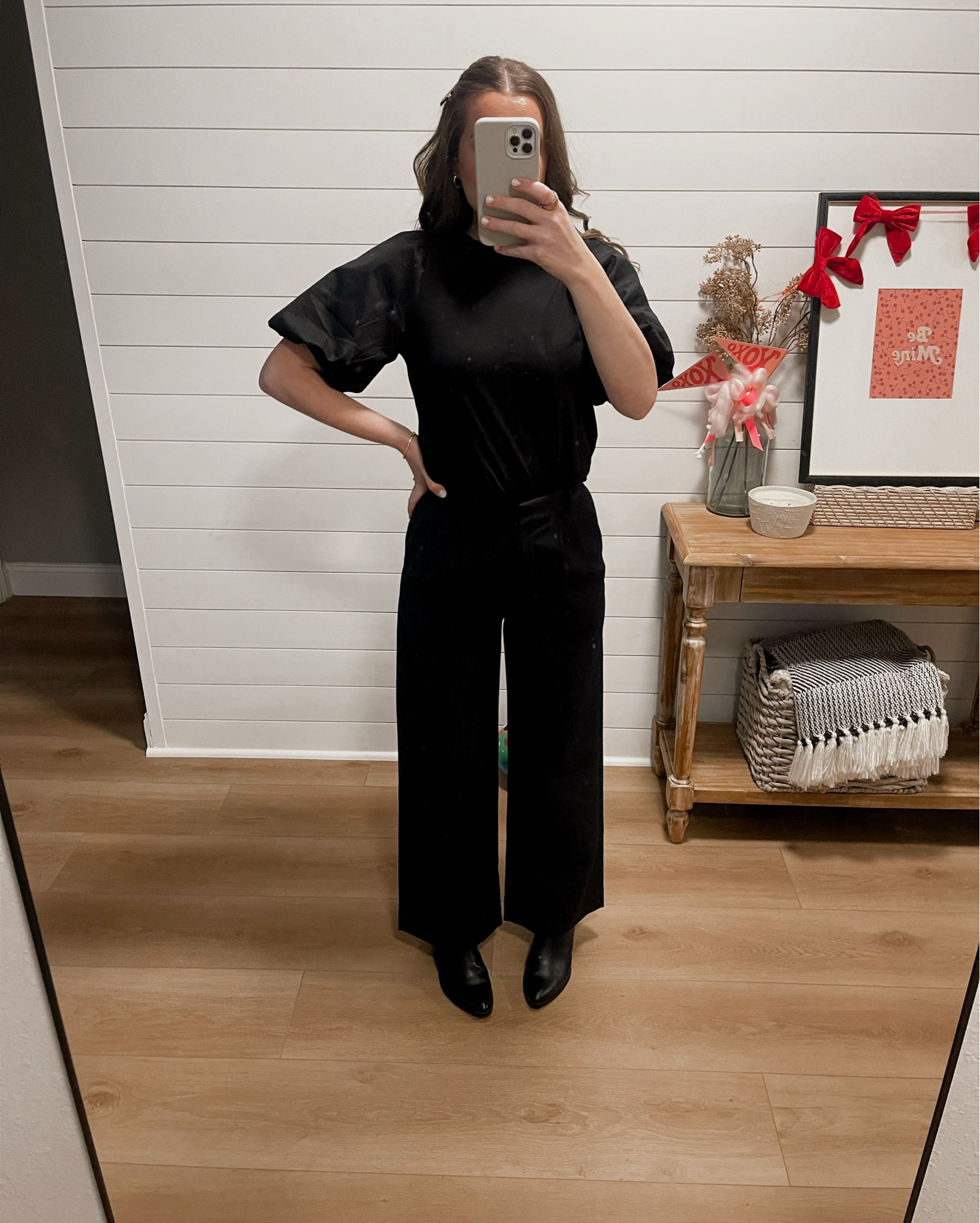 Funeral Outfit //  All Black Outfit 🖤 

#trousers #h&m #funeral #funeralattire #abercrombie #funeraloutfit #black 


#LTKFindsUnder100 #LTKWorkwear #LTKSeasonal