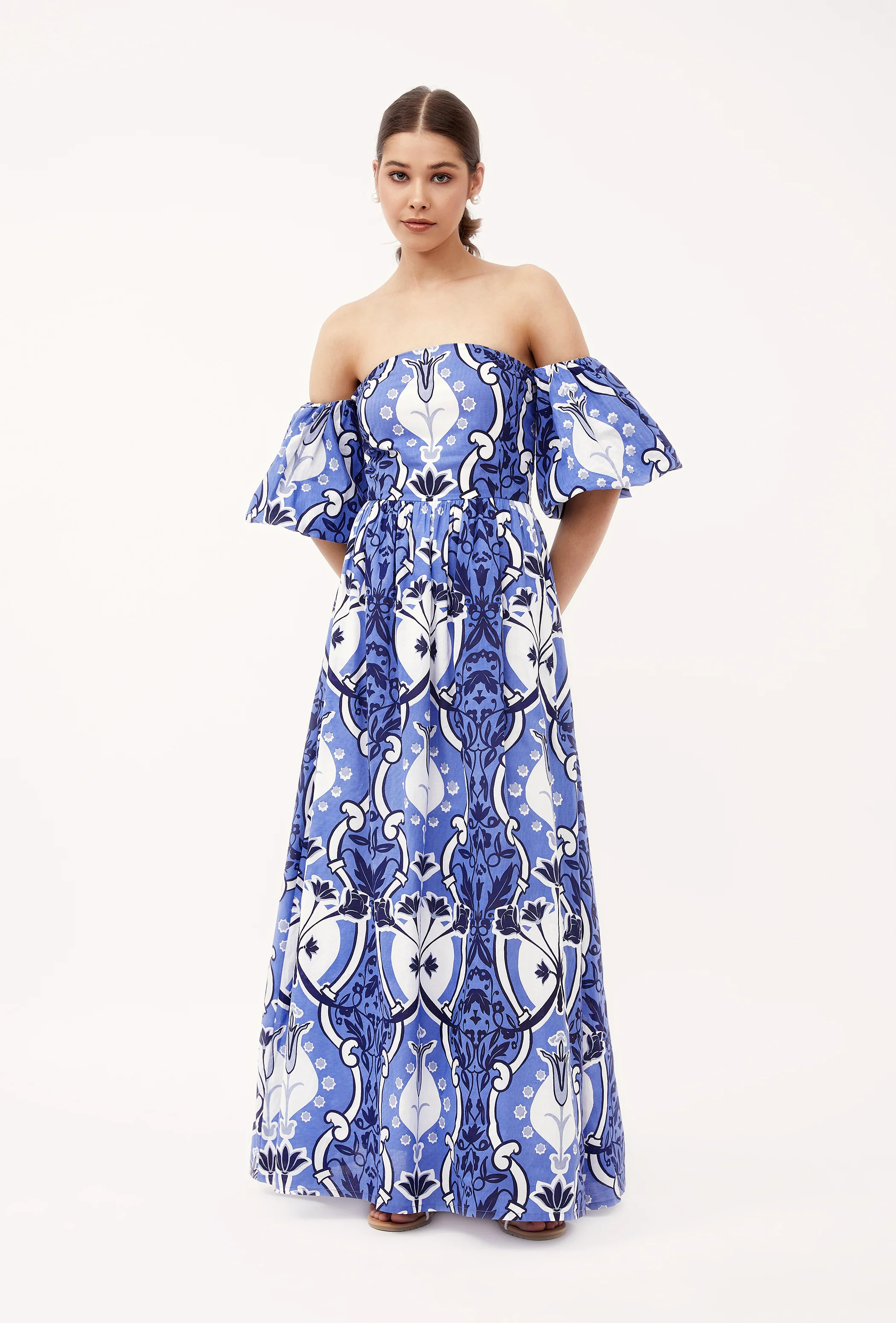 1593 Leah | Beyond By Vera