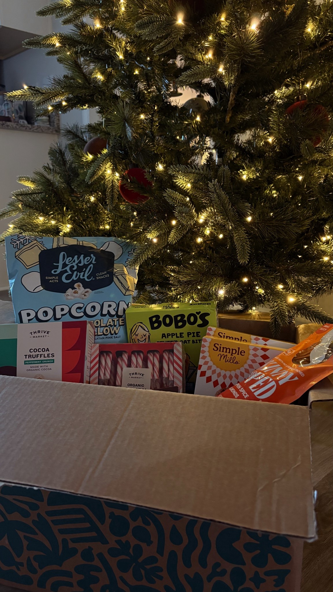 Thrive Market Seasonal Snacks! Use my affiliate link for 30% off and a free $60 gift! https://shop.thrivemarket.com/amberjaye



#LTKCyberWeek #LTKGiftGuide #LTKHoliday