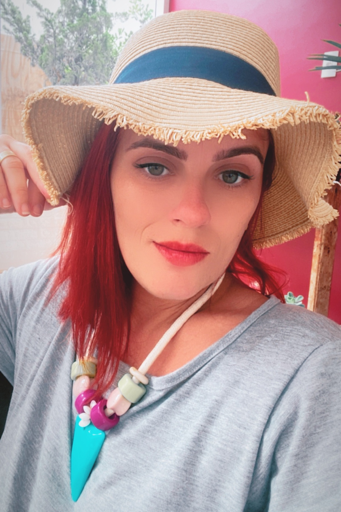 Uma pessoa apaixonada por acessórios extravagantes 🤩 

#LTKstyletip #LTKbrasil #LTKSeasonal