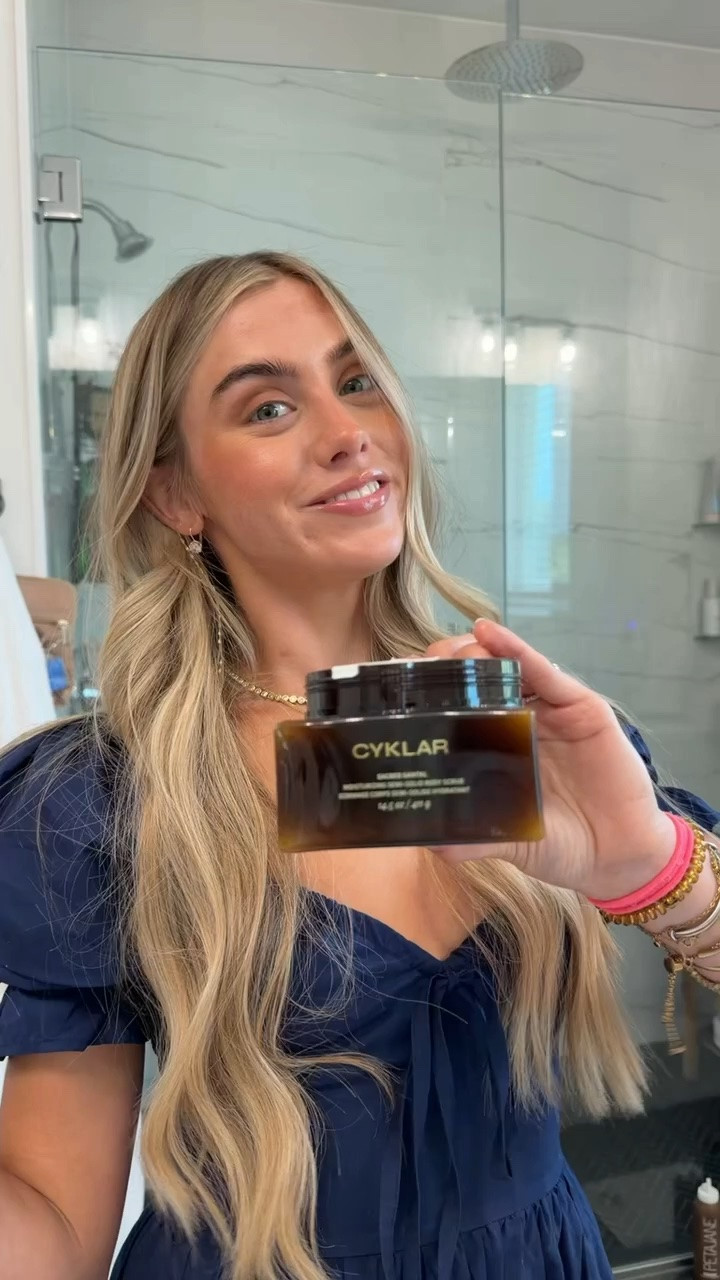 A rich multi-oil body scrub that exfoliates and moisturizes to reveal softer, smoother and more supple-looking skin.  @CYKLAR  @Sephora  

SKINCARE INGREDIENTS

SUGAR, SALT & VOLCANIC SAND
Provide physical exfoliation to remove dead skin cells and buildup 

MULTI-OIL COMPLEX & SQUALANE
Soften, nourish, and support the moisture barrier 

GLYCERIN
Humectant that improves skin hydration

SHEA BUTTER
Emollient that soothes and replenishes moisture

#LTKgrwm #LTKselfcare #LTKBeauty