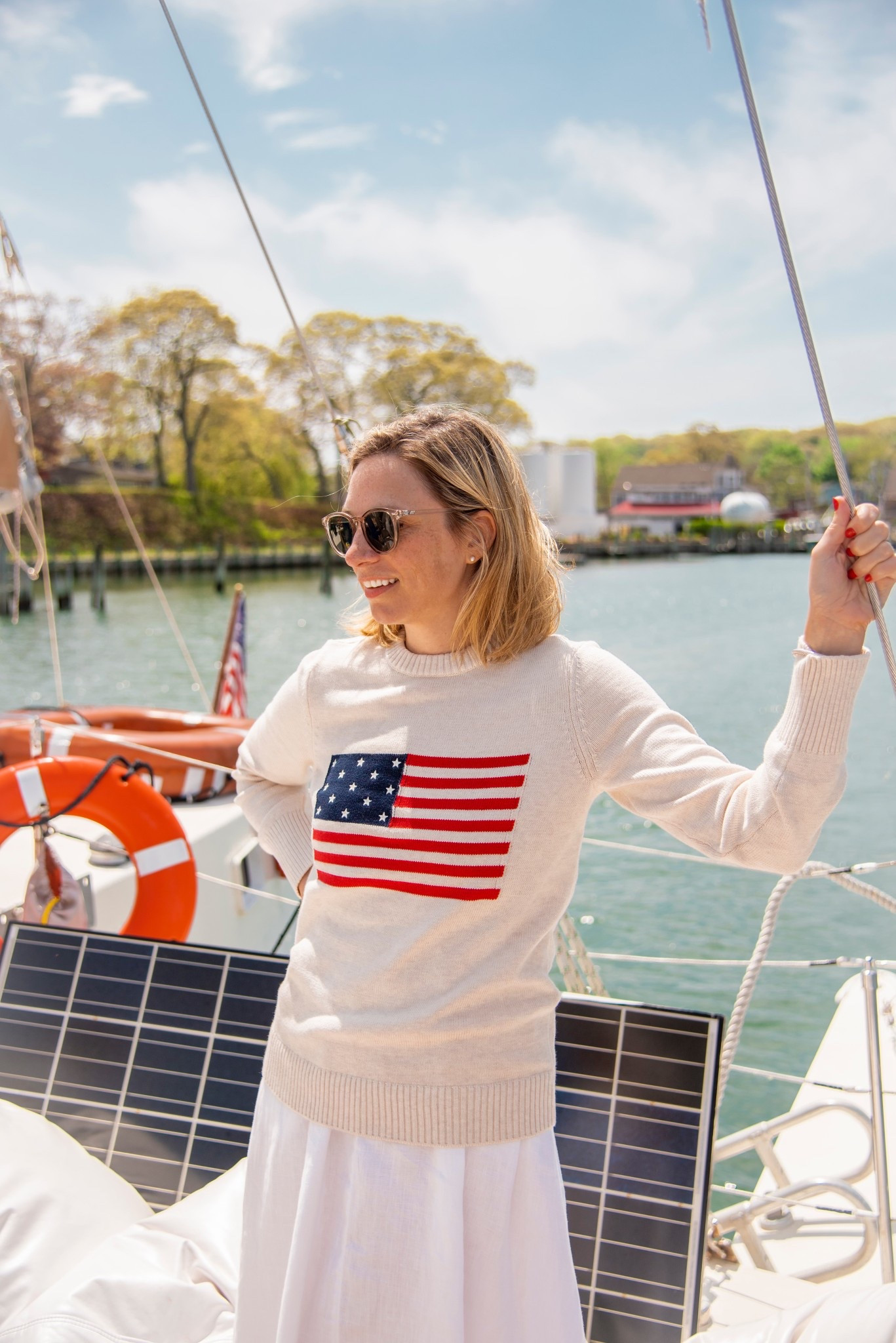 American flag sweater 
.
.
.
… 

#LTKSummerEdit #LTKStyleTip #LTKSeasonal