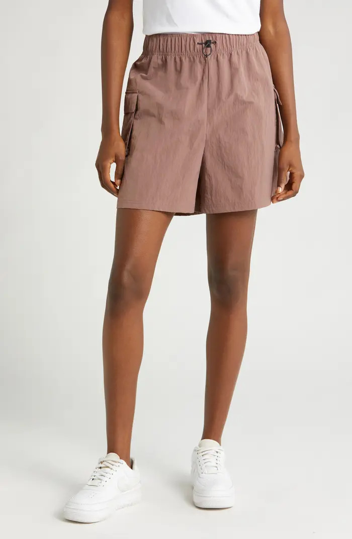 Sportswear Essential Woven High Waist Shorts | Nordstrom