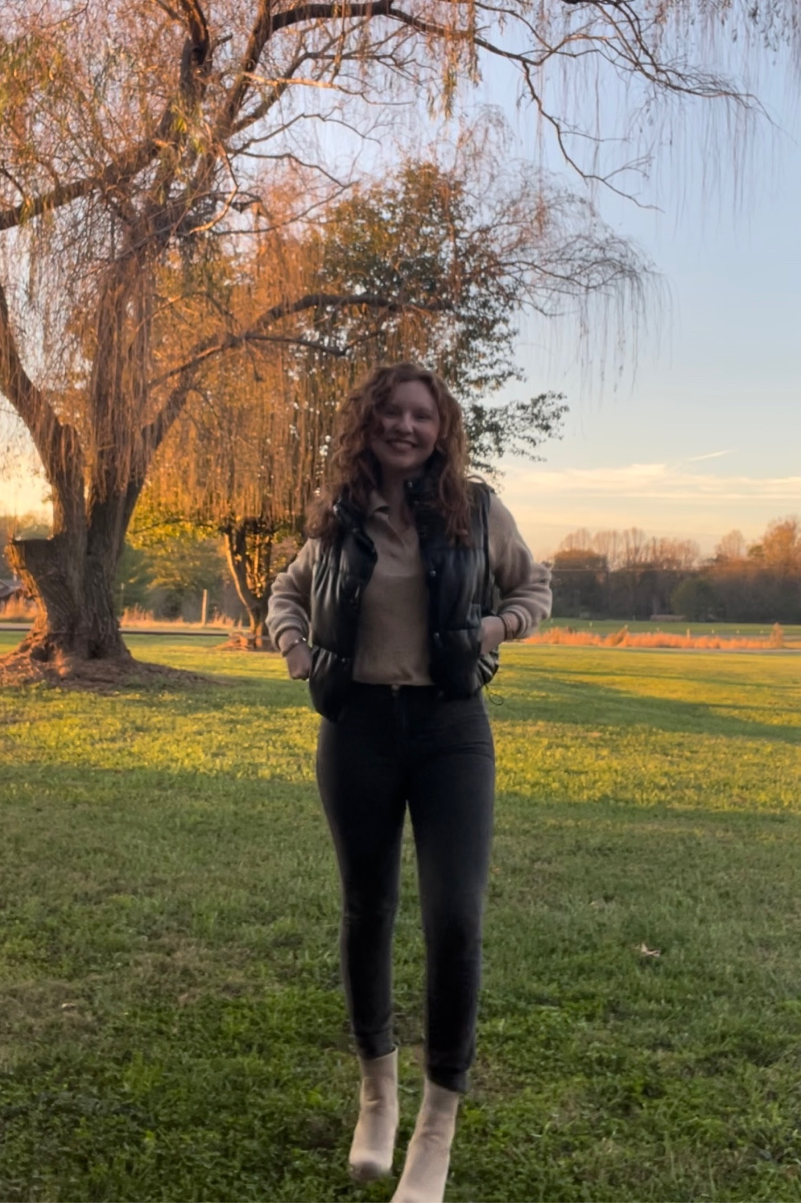 Perfect fall outfit idea, especially for thanksgiving! 

Black jeans outfit, sweater, black vest outfit 

#LTKGiftGuide #LTKCyberWeek #LTKHoliday