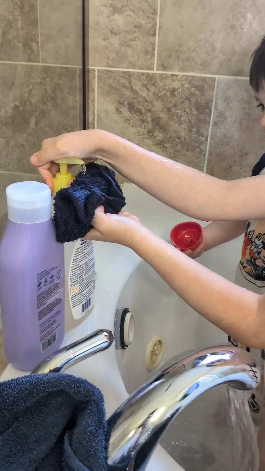 Bath time just got WAY easier 🙌This shea exfoliating body bar + mesh soap saver = the ultimate kids bath hack 🛁✔️ Less mess✔️ No wasted soap✔️ Easy for little hands to hold✔️ Gentle exfoliation + moisturizingIf your kids go through soap like crazy… you need this combo 🤌Linked in my LTK 💛#LTKfinds #LTKhome #LTKkids #momlifehacks #momhack #bathtimefun #kidsbath #toddlerlife #momsofinstagram #momof5 #amazonfinds #amazonmusthaves #kitsch #bathroomhacks #simplifylife #momlifeunfiltered #dailyparenting #budgetfriendlyfinds #homehacks

#LTKmomlife #LTKselfcare #LTKKids