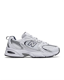 David Jones New Balance Unisex 530 Sneaker in White/Blue (110), Size 8 US (Mens 6.5) | David Jones (Australia & New Zealand)