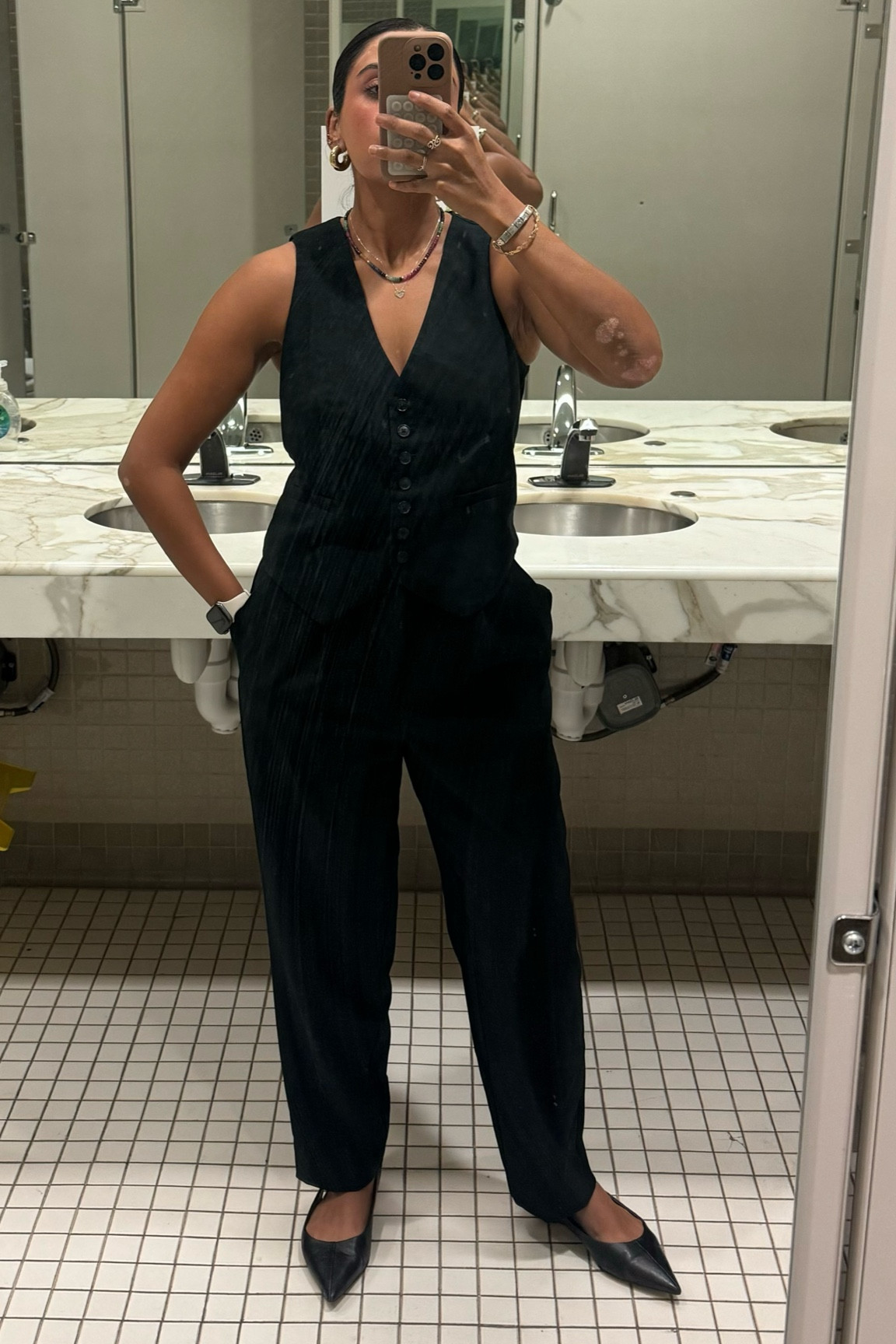 Office ootd 08.28
Top- size small 
Trousers- size 4 

#LTKFindsUnder50 #LTKSaleAlert #LTKWorkwear