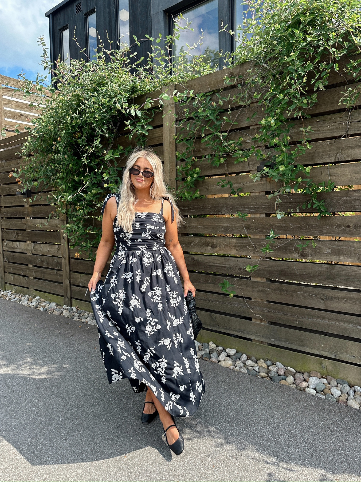 This dress😍 #abercrombie #sundress  

#LTKmidsize #LTKstyletip #LTKSeasonal