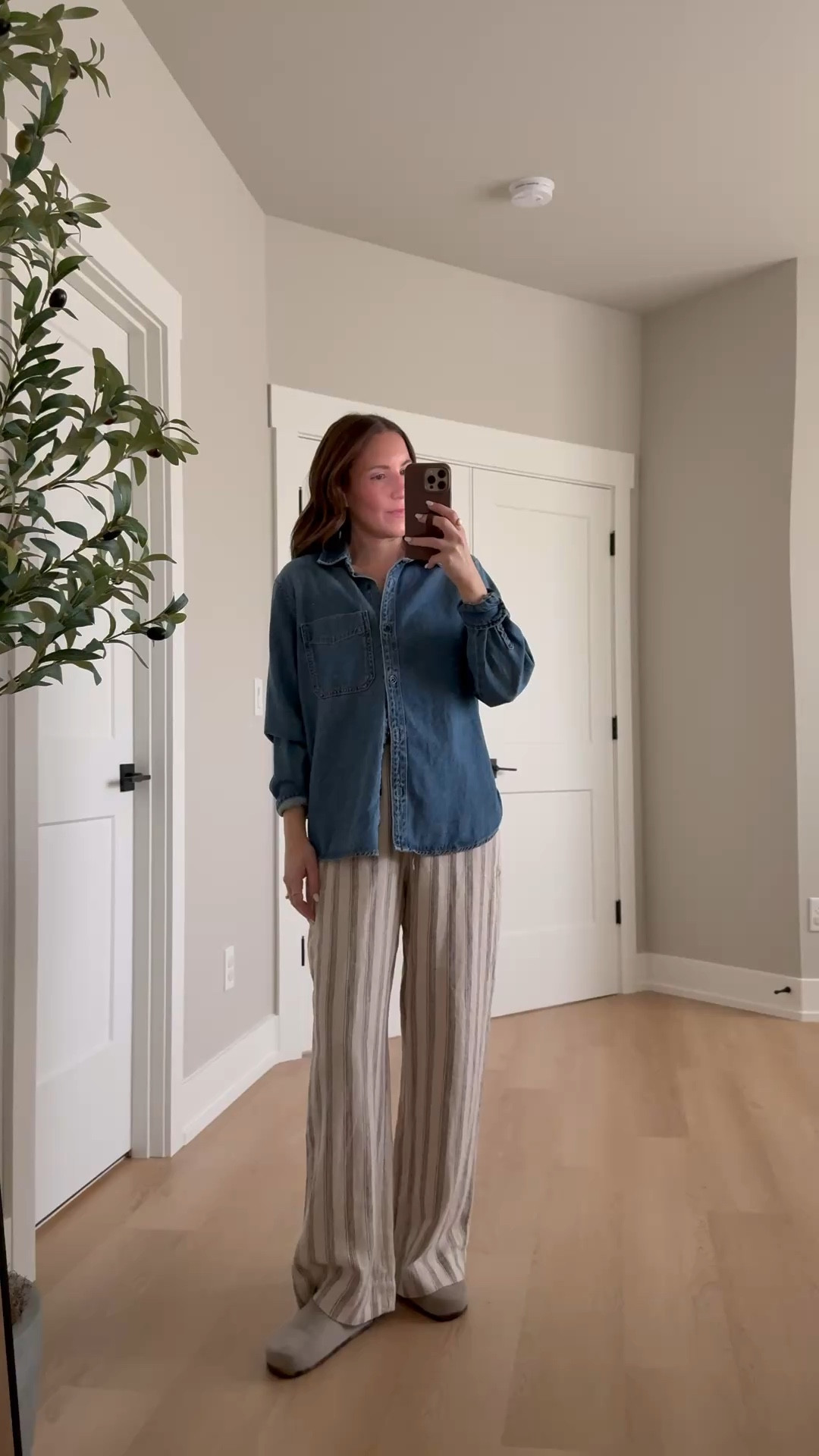 Teacher outfit idea🍎 a denim button down and pull on pants. Wearing a medium top (size up) and small pants 

Teacher outfit idea, teacher style, classroom outfit, denim button down, target style, Rothy’s outfit 