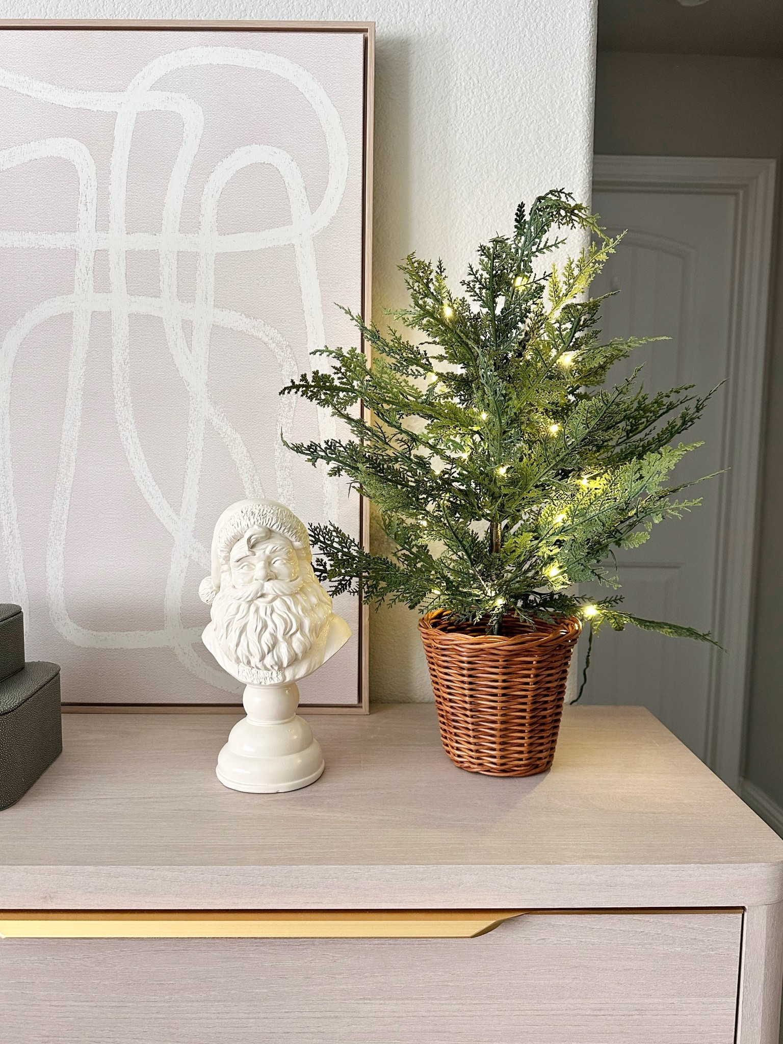 The viral holiday trees are BACK (and selling fast!) — don’t wait. 🎄The new 2ft trees are perfect for a festive touch in any space!

#LTKSeasonal #LTKHome