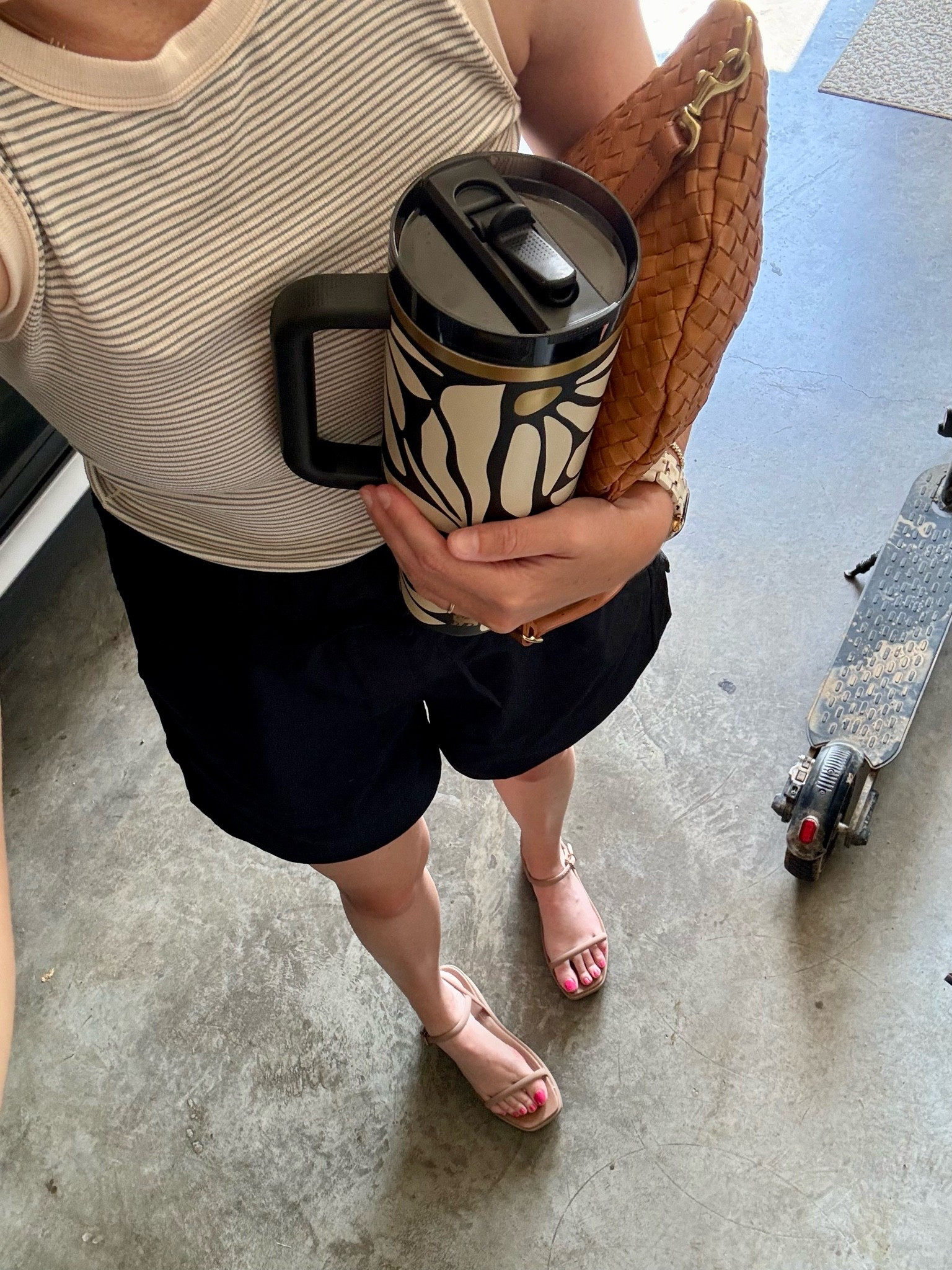 Another day another athleisure look (my very favorite way to dress)

#LTKootd #LTKmomlife #LTKActive