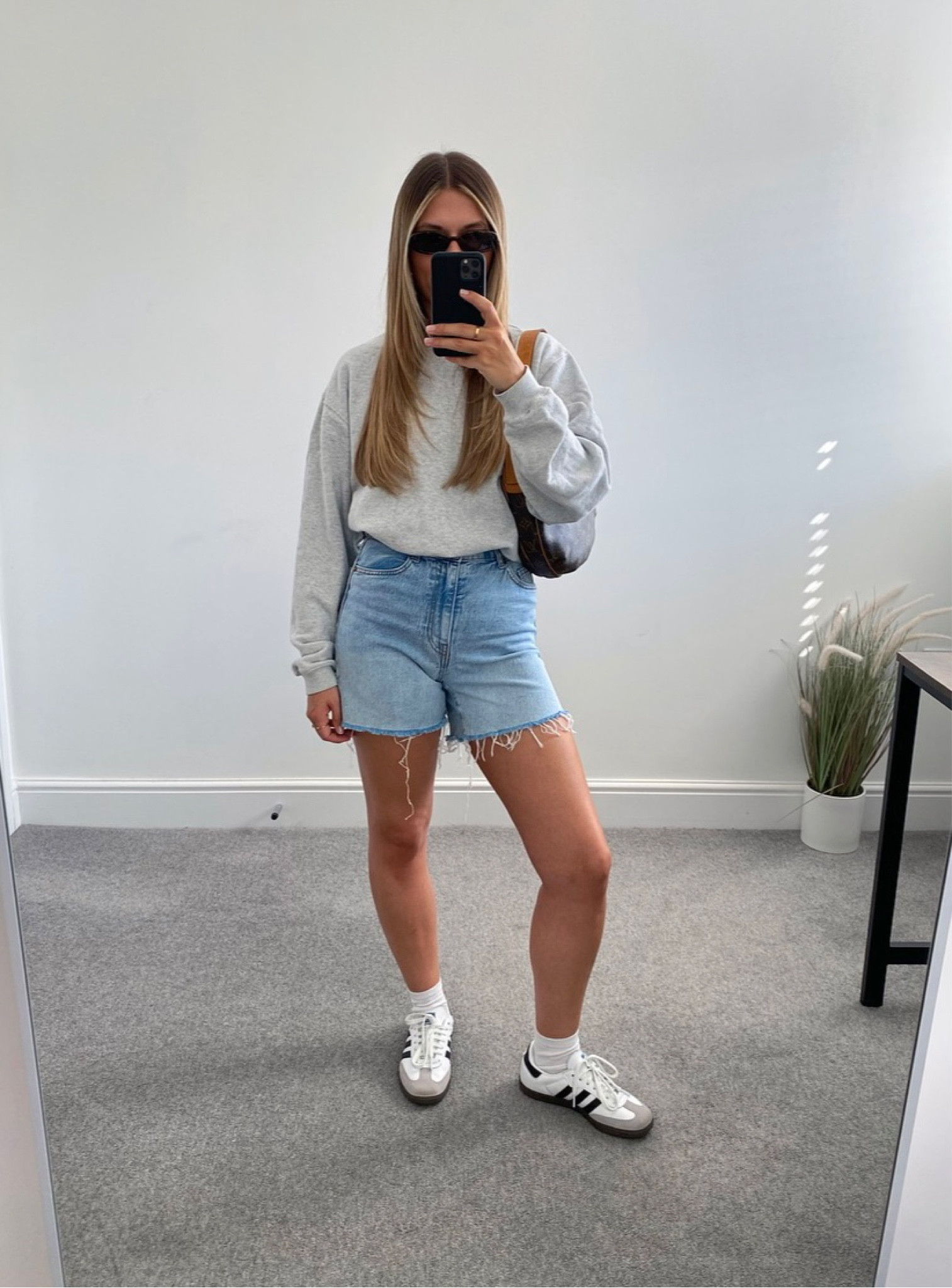 Ways to wear adidas sambas 👟

Grey sweatshirt & denim shorts. 



#LTKstyletip #LTKshoecrush #LTKSeasonal