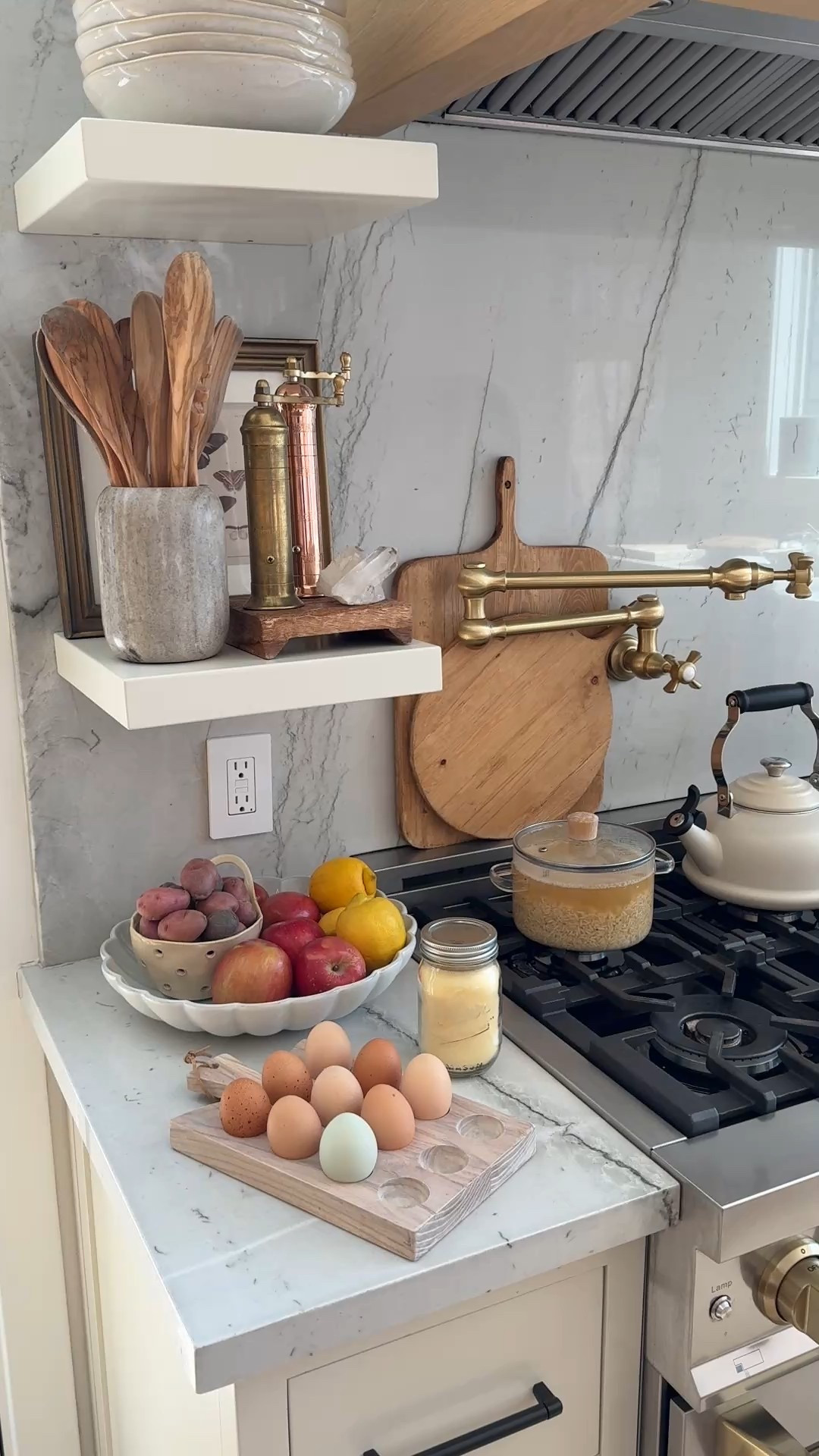 HOME \ kitchen favorites 👩🏻‍🍳

Decor
Spring
Cooking 
Amazon 
Target 
Range 

#LTKWatchNow #LTKFindsUnder100 #LTKHome