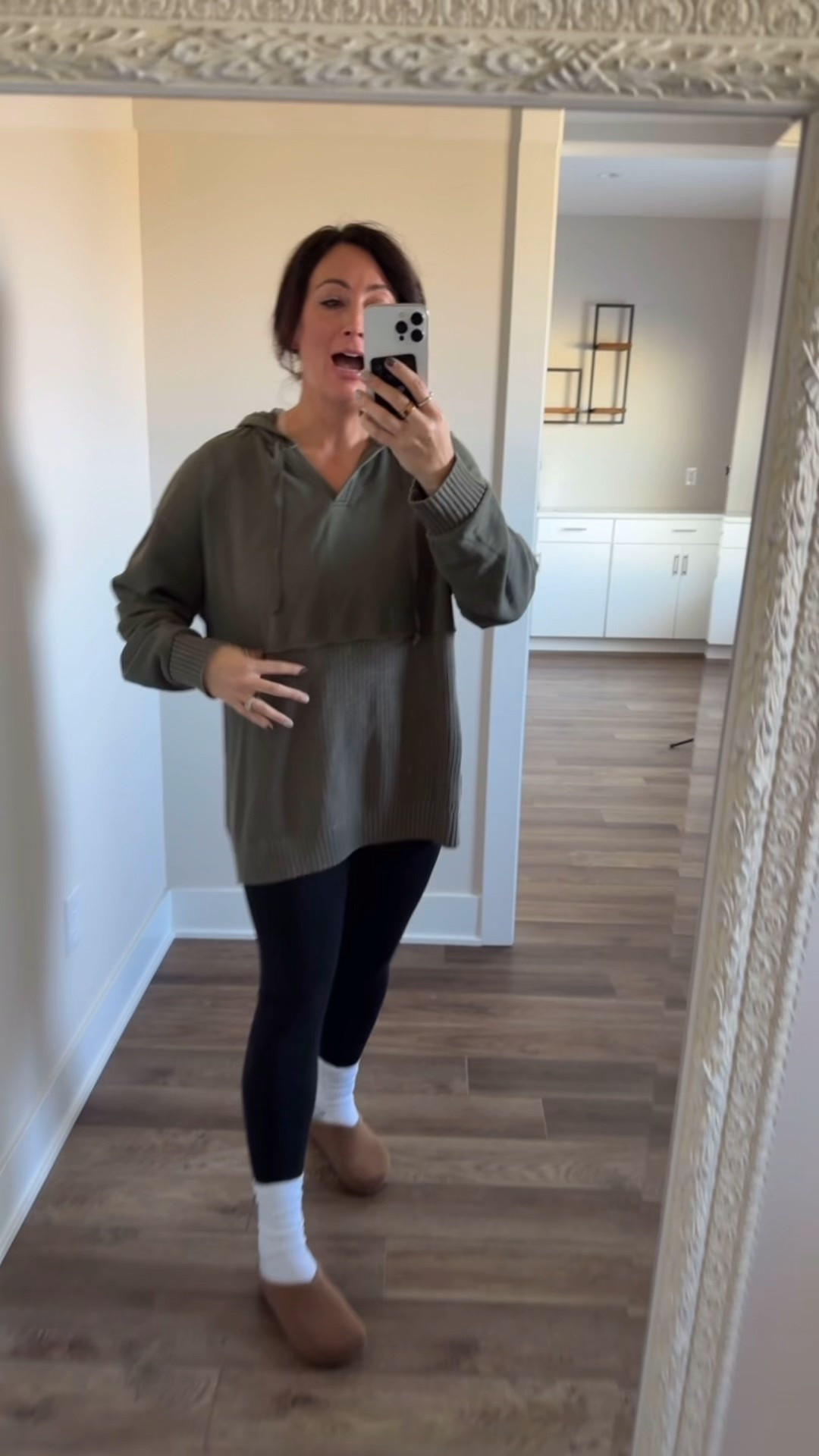 • XL top - I size up for this fit 
• size 6 leggings 
• clogs run big, size down 

#LTKGiftGuide #LTKootd #LTKCyberWeek