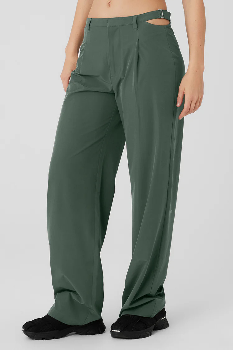 Mid-Rise Showdown Trouser - Dark Cactus | Alo Yoga (US)