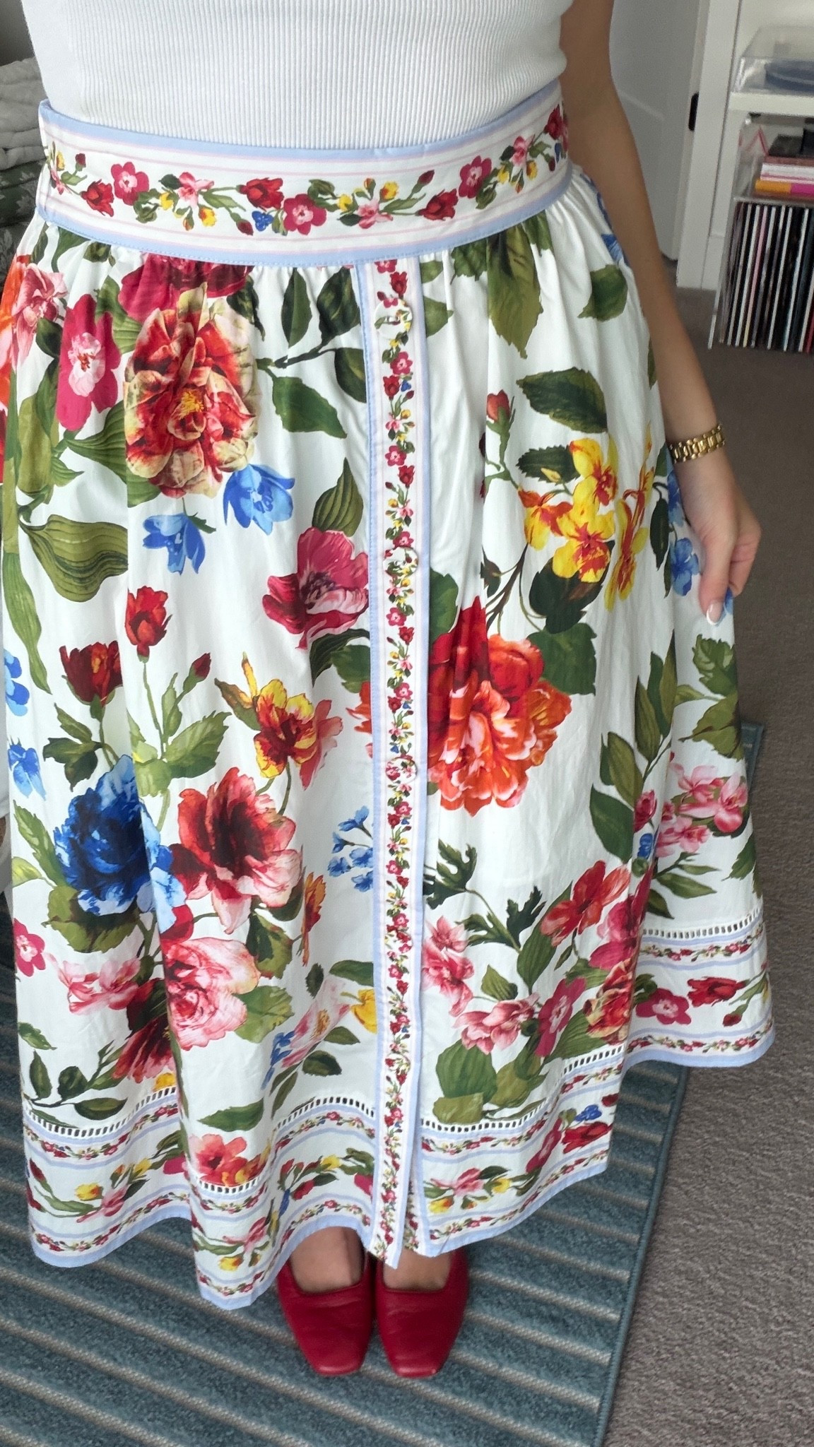 another recent petite Dillards find and this skirt is on major sale right now 🌸🤍

#LTKPetite #LTKSaleAlert #LTKootd