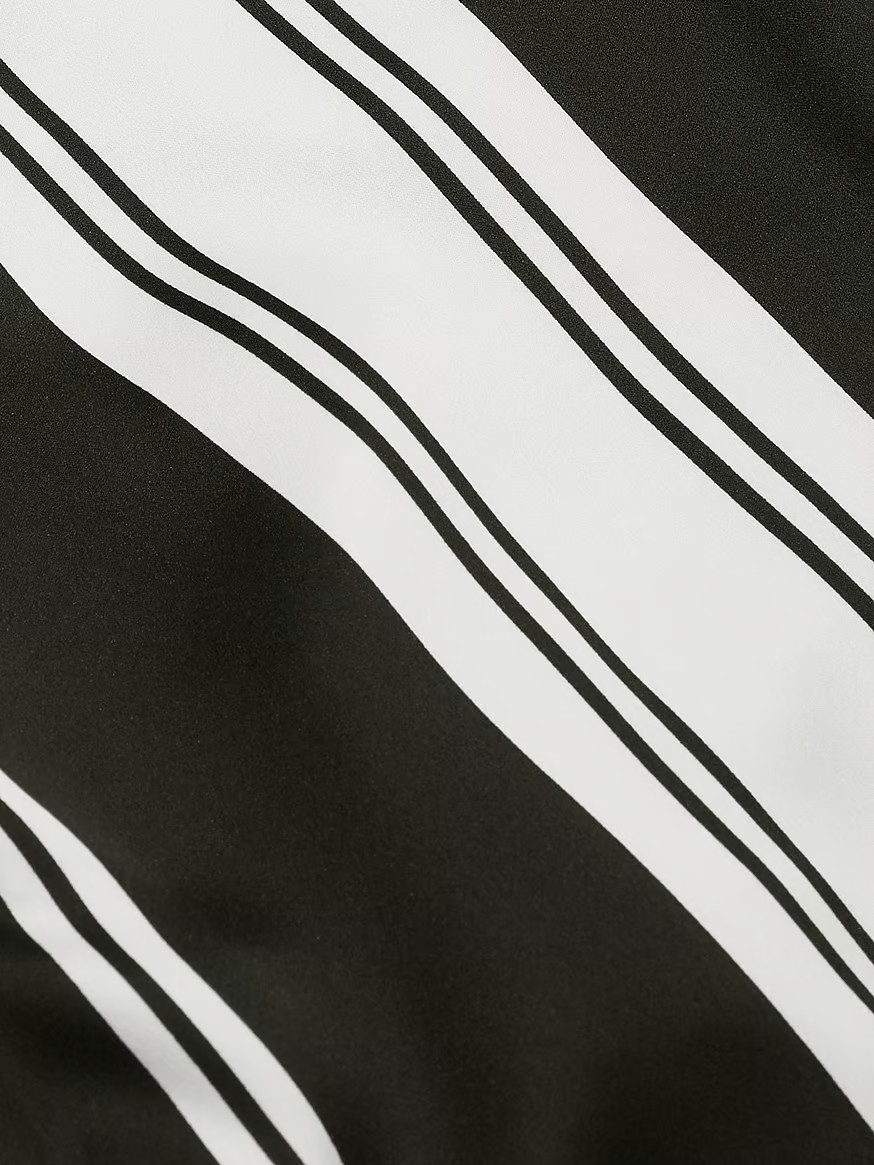 Travel Makeup Pouch | Victoria's Secret (US / CA )